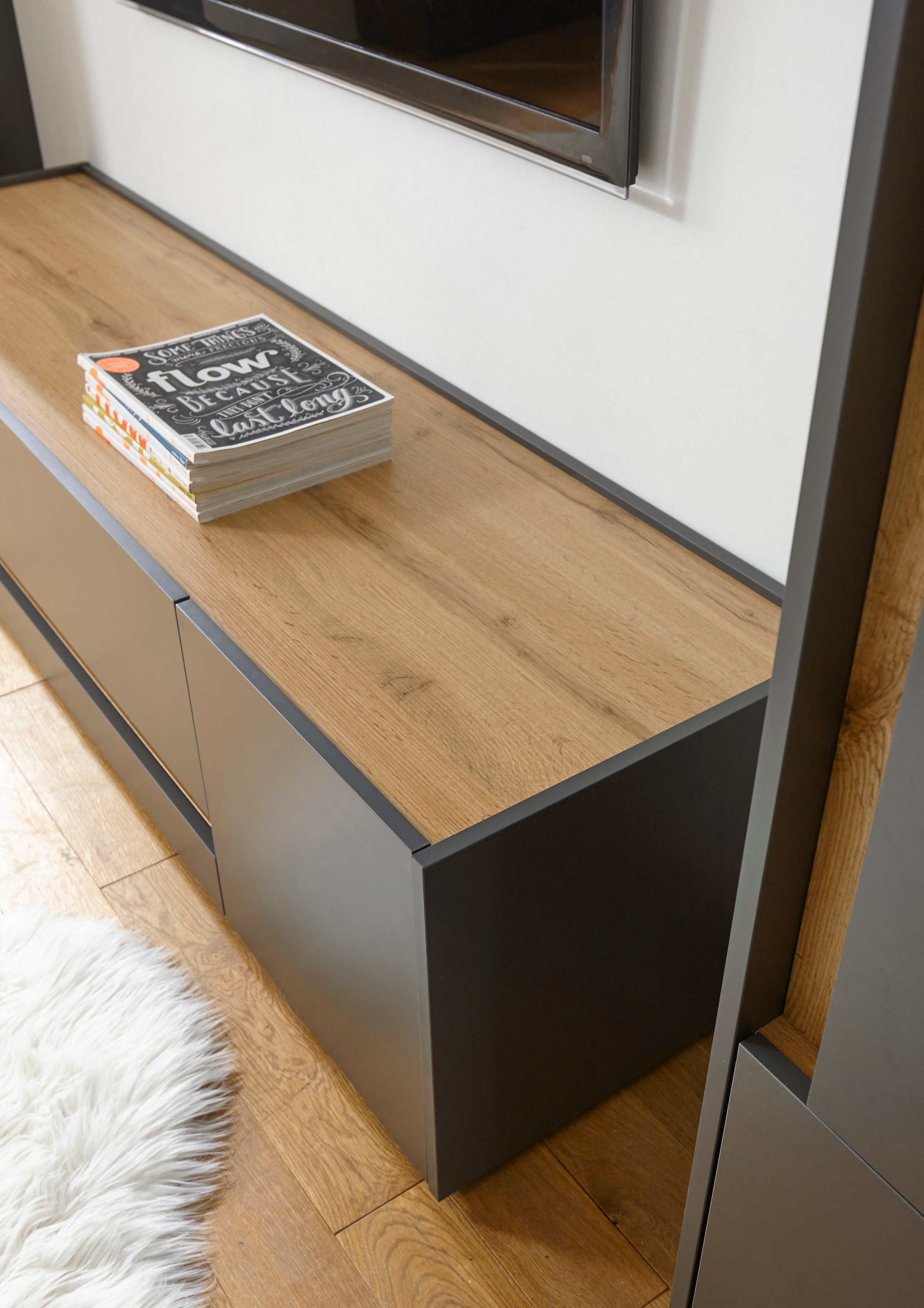 INOSIGN Wohnwand »City/Giron, moderne Anbauwand, Komplettset in vielen Farben verfügbar«, (Set, 2 St.), enthält ein Lowboard & ein Wandboard