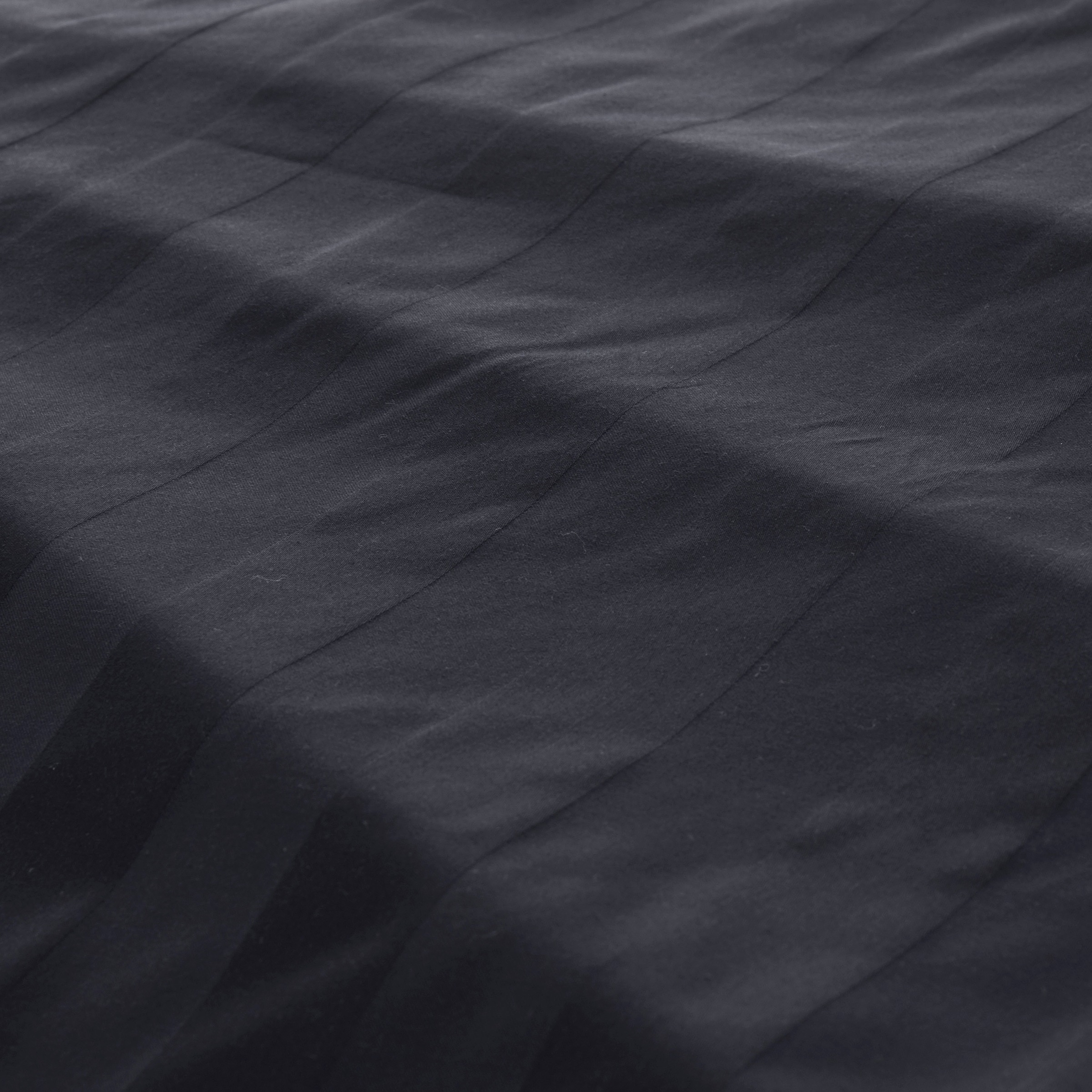 Leonique Bettwäsche »Malia«, (2 tlg.), Qualität, Baumwolle, by Bettdeckenbezug zertifiziert, bequem g/m², schnell Bettwäsche, Satin 120 Premium ausgestattet STANDARD und 100% Kissenbezug 100 mit kühlende und Reißverschluss Flächengewicht OEKO-TEX®
