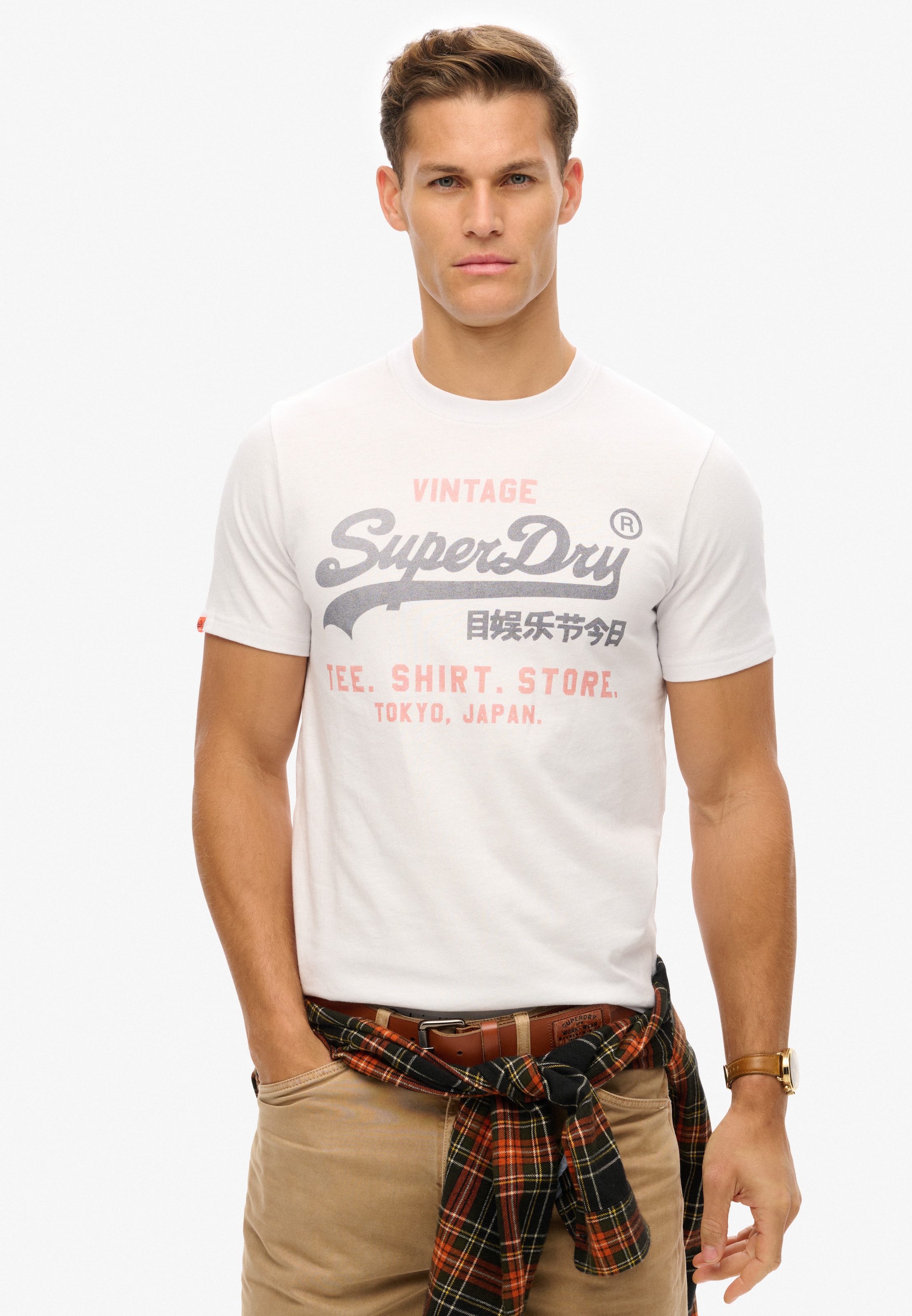 Superdry Rundhalsshirt »VL HERITAGE RELAXED TEE« Relaxed Fit, aus Baumwolle und Single Jersey, Kurzarm, pflegeleicht