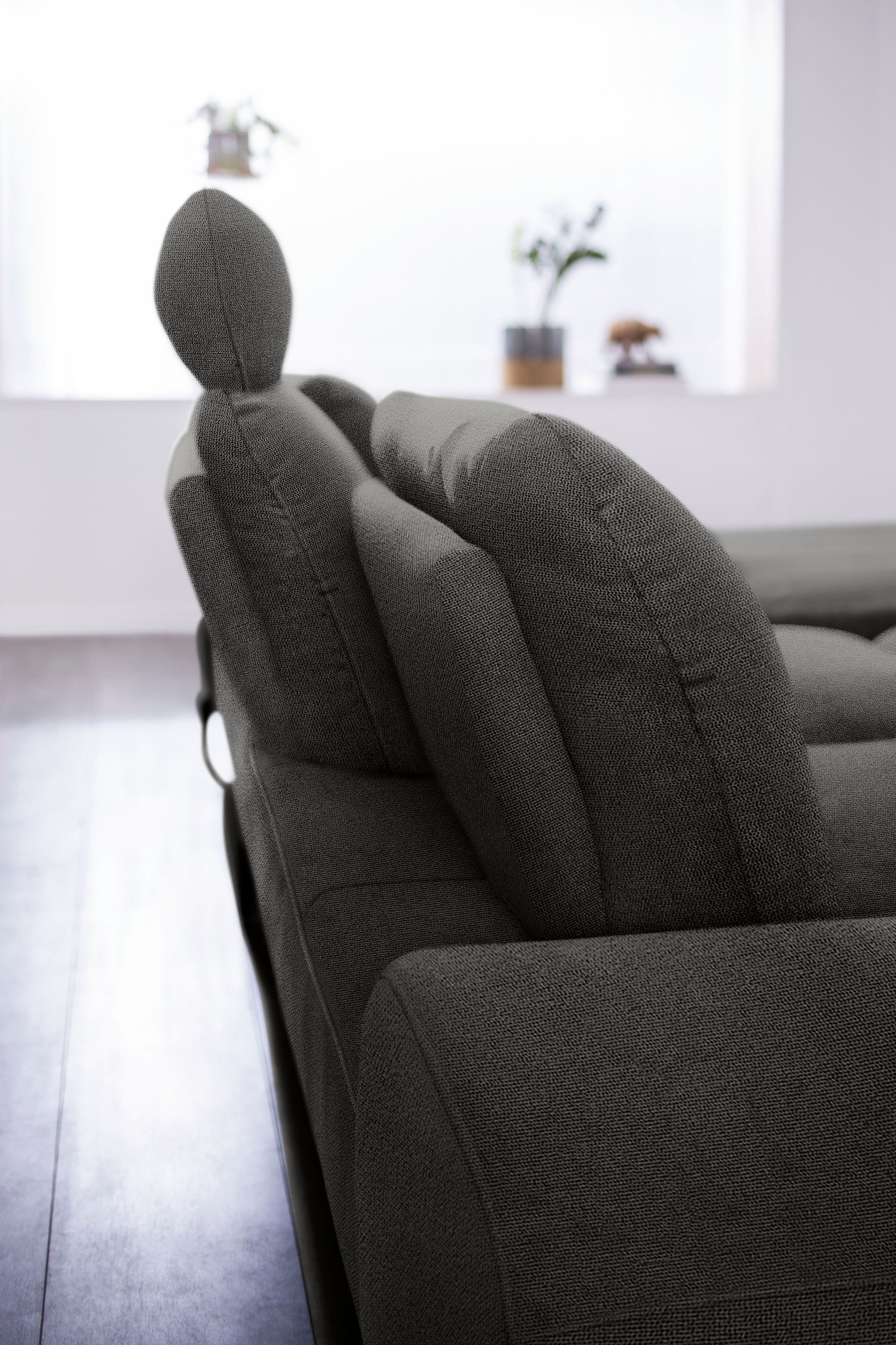 W.SCHILLIG Ecksofa »valentinoo, Designsofa, bequem, elegant und zeitlos, L-Form« inklusive Hocker, mit Sitztiefenverstellung, Breite 299 cm