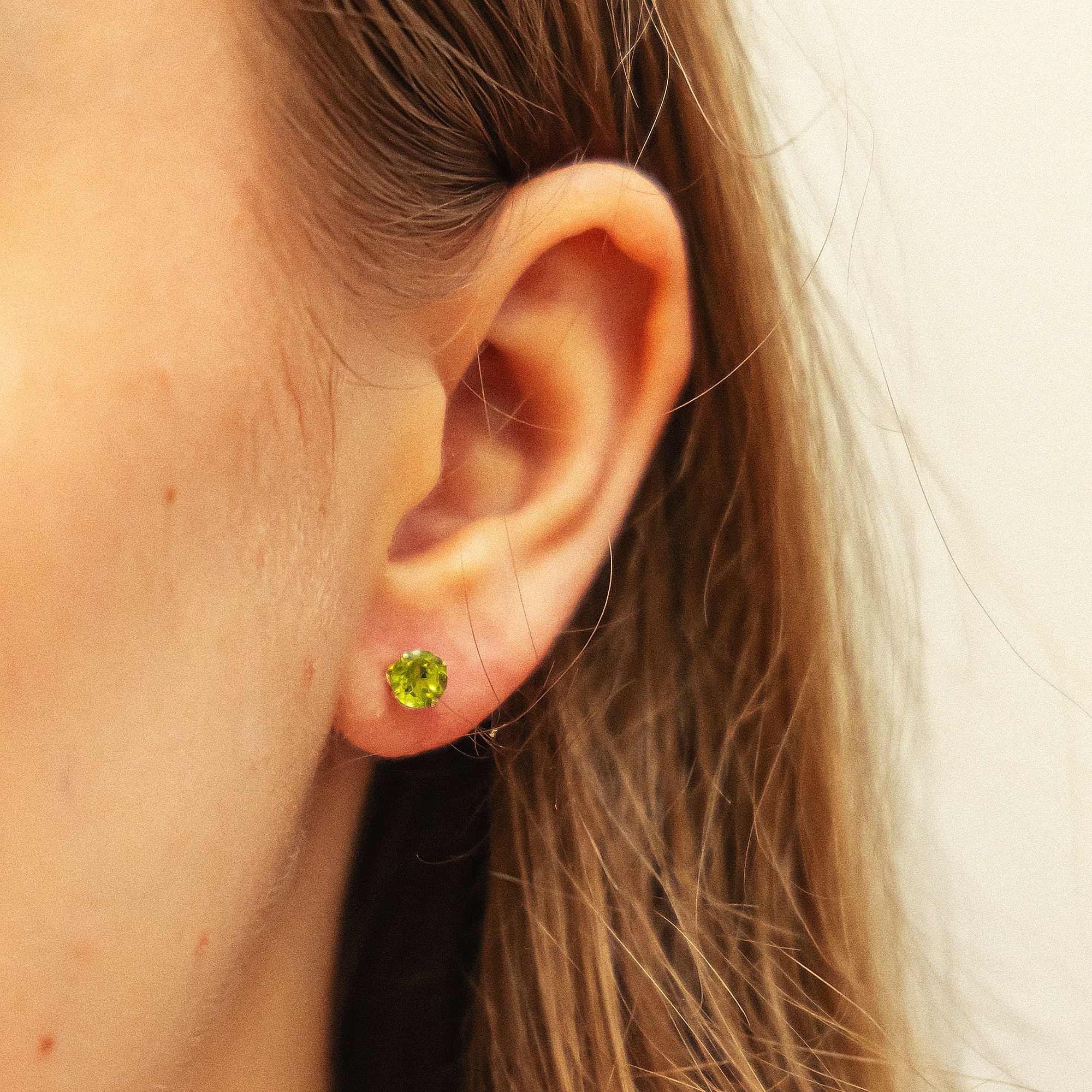 Fascination by Ellen K. Paar Ohrstecker »Gold 333 mit echten Peridot-Steinen 5mm«