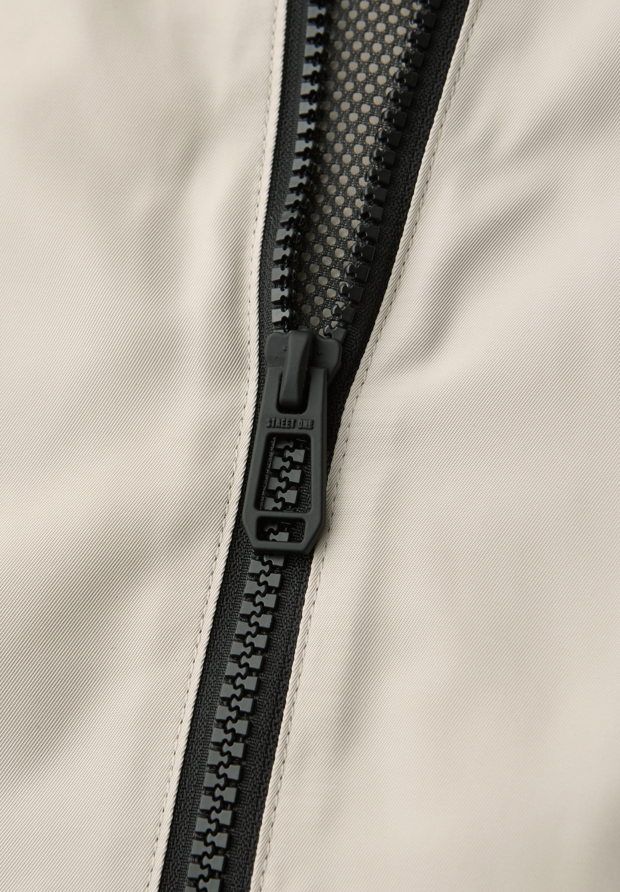 STREET ONE STUDIO Windbreaker mit Kapuze mit Kapuze