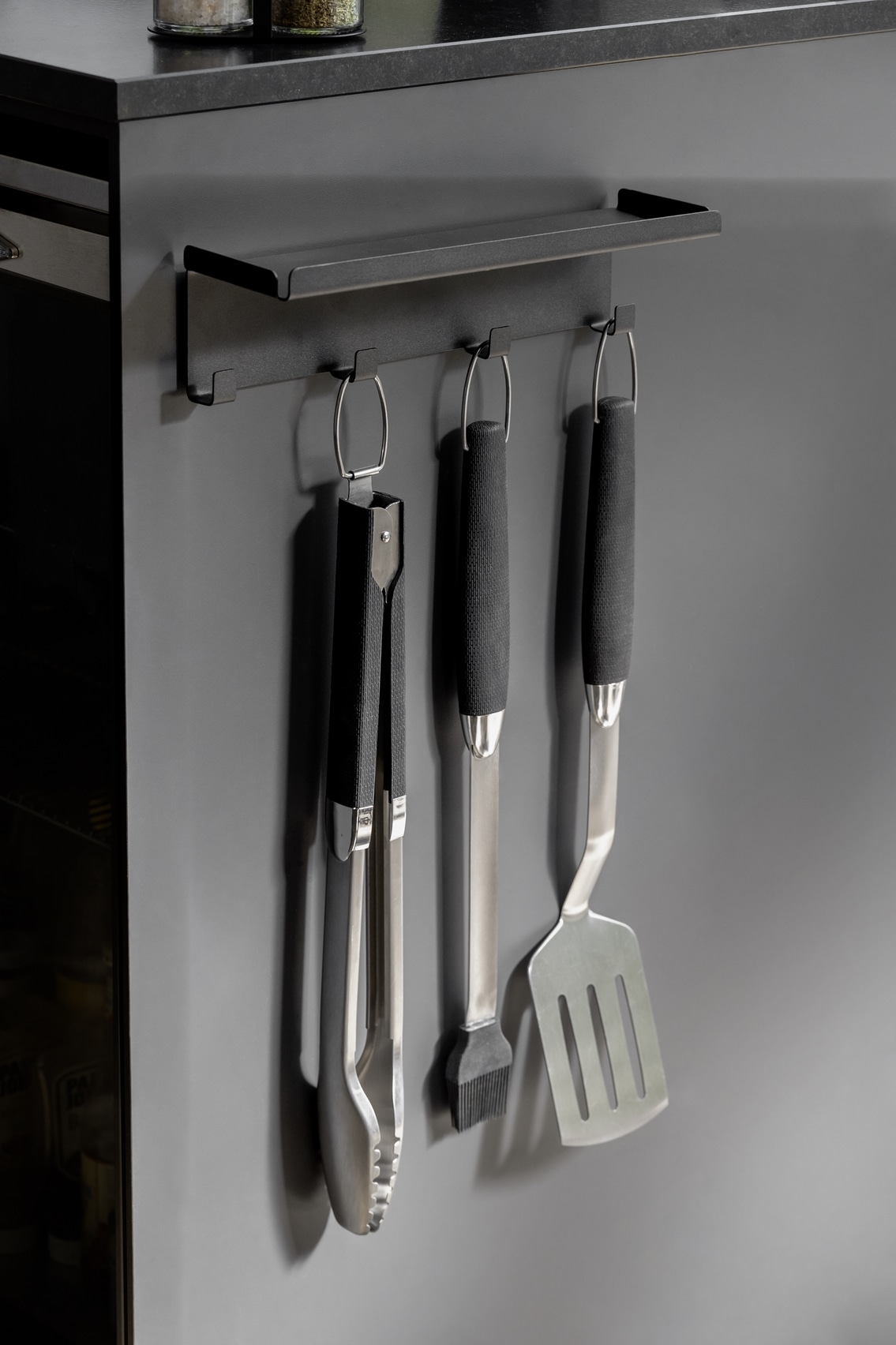 WENKO Hakenleiste »Modell Ima« mit Ablage, leicht zu befestigen, aus pulverbeschichtetem Metall