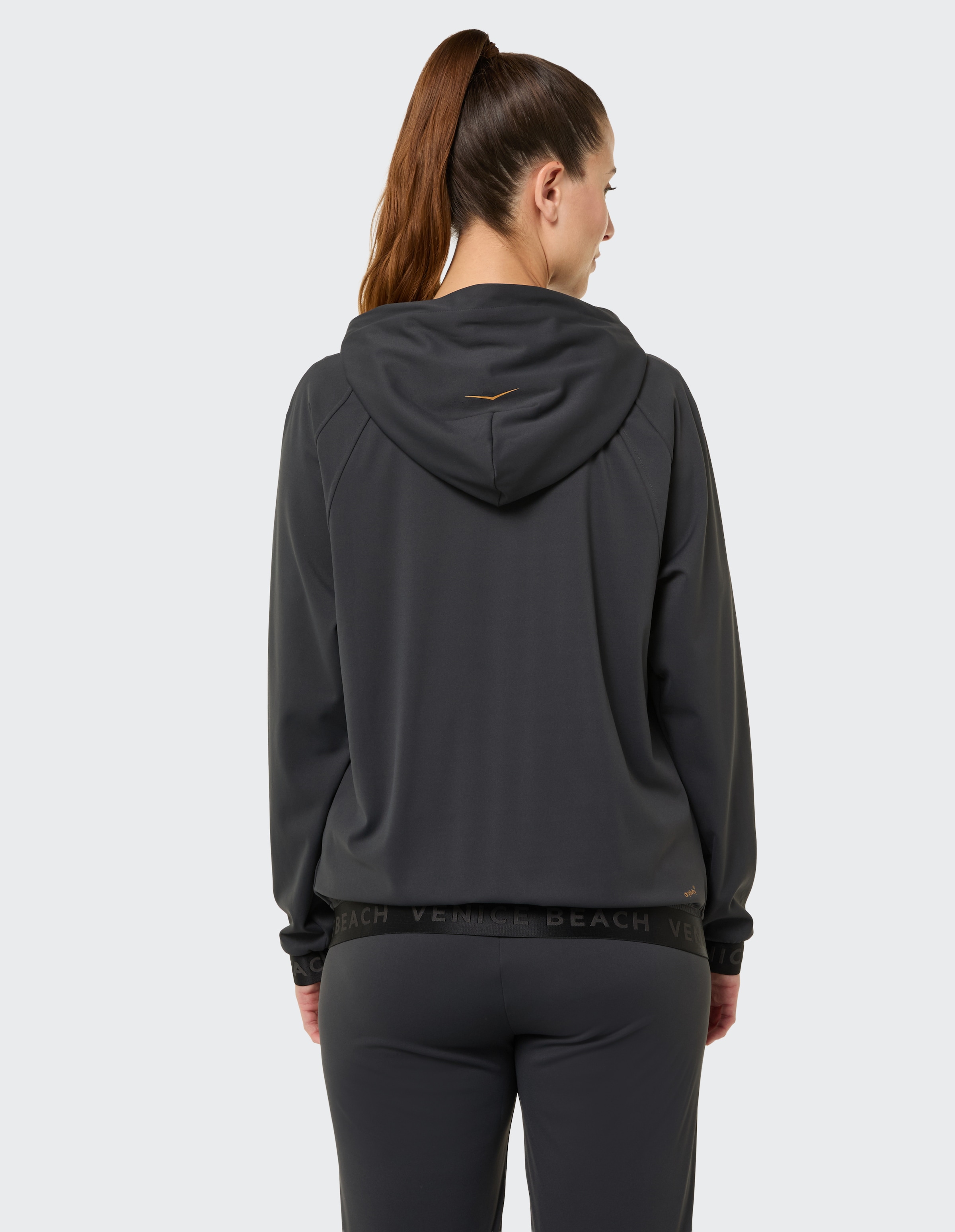 Venice Beach Sweatjacke »D JOGGINGJACKE SIENNA« für Erwachsene konzipiert