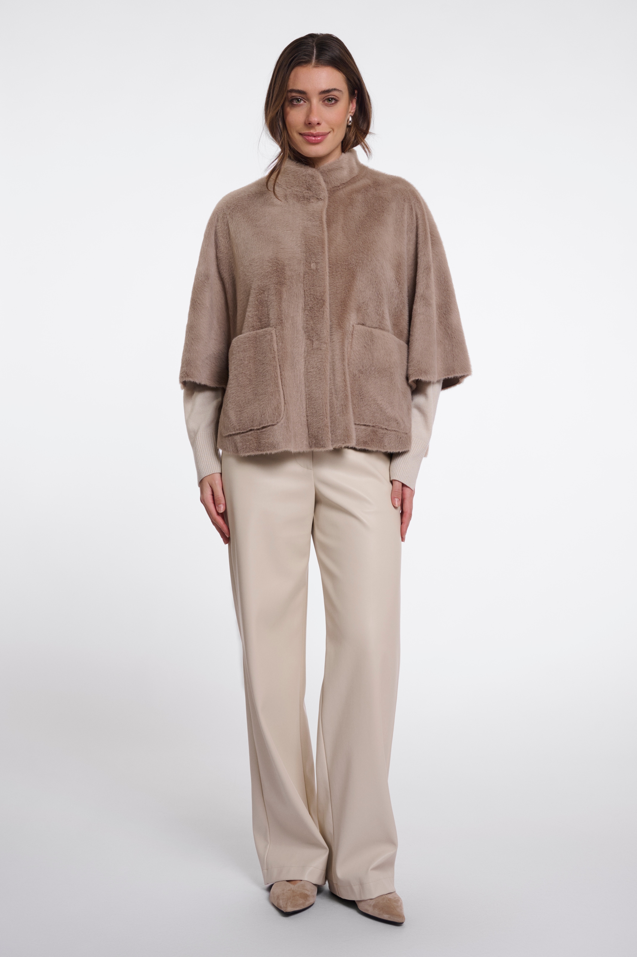 Rino & Pelle Strickcape Fellimitat-Jacke mit Halbarm und Stehkragen / Poncho-Stil