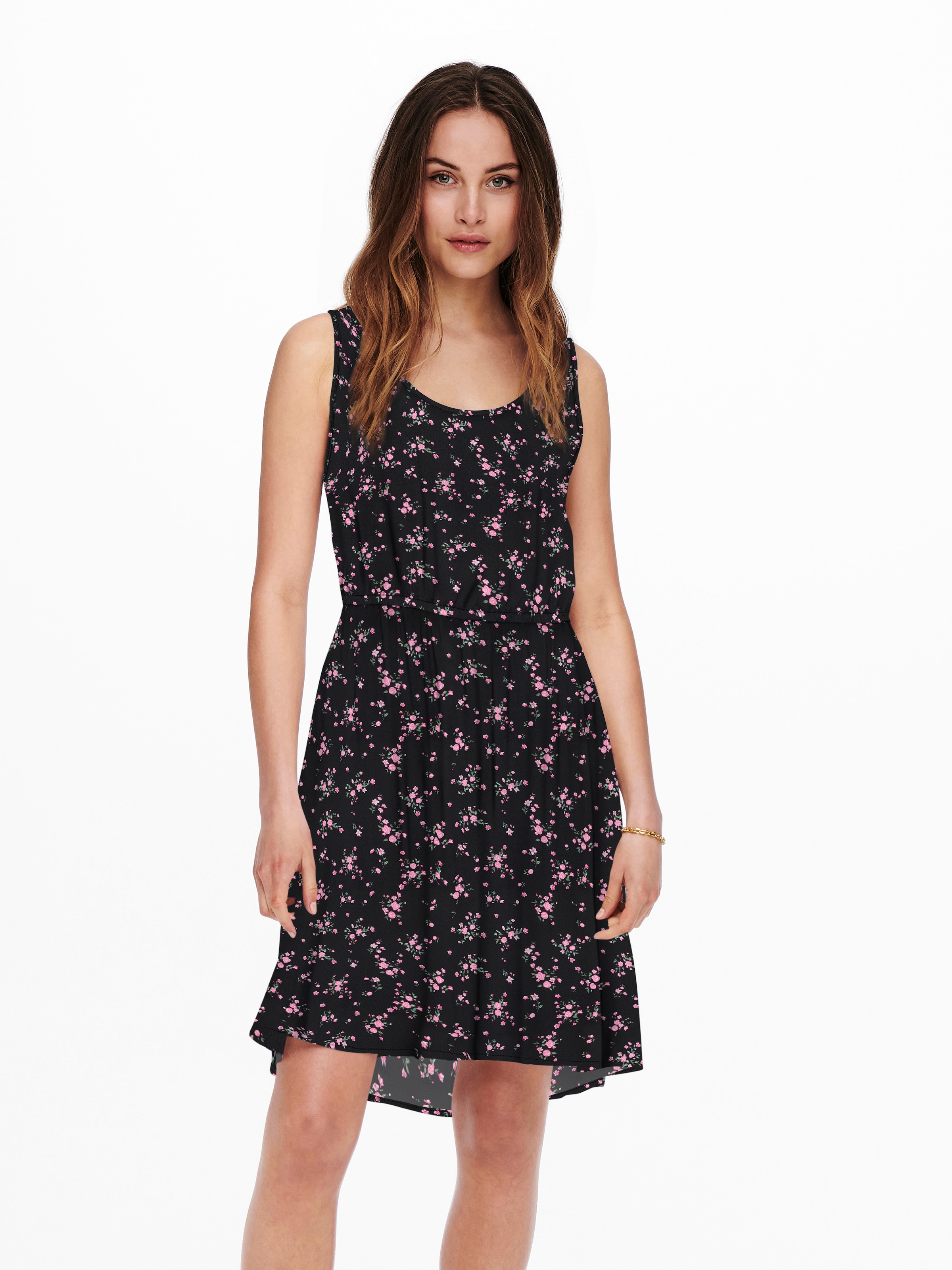 ONLY Sommerkleid »ONLNOVA LIFE S/L SARA DRESS« Viskose, regular fit, Rundhals