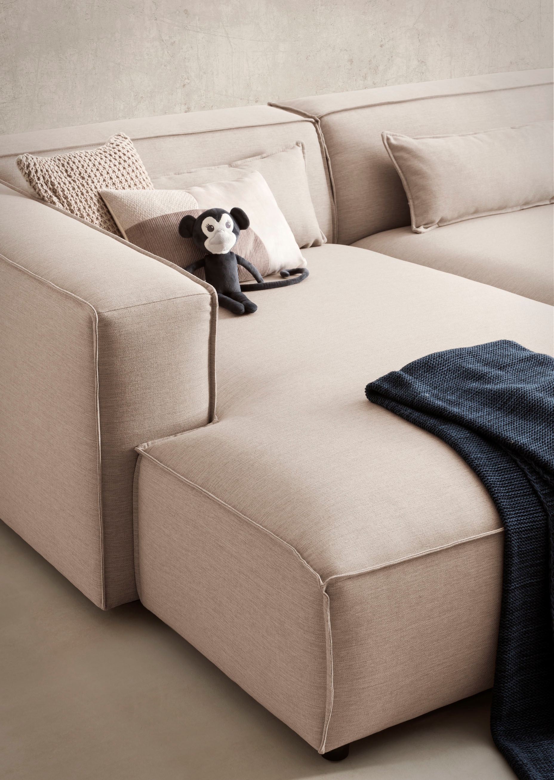 LeGer Home by Lena Gercke Ecksofa »PIARA XXL, Big-Sofa in Cord oder Leinenoptik, L-Form, mit Kedernaht«, wahlweise Ottomane rechts/links, schwarze Füße, extra tiefe Sitzfläche