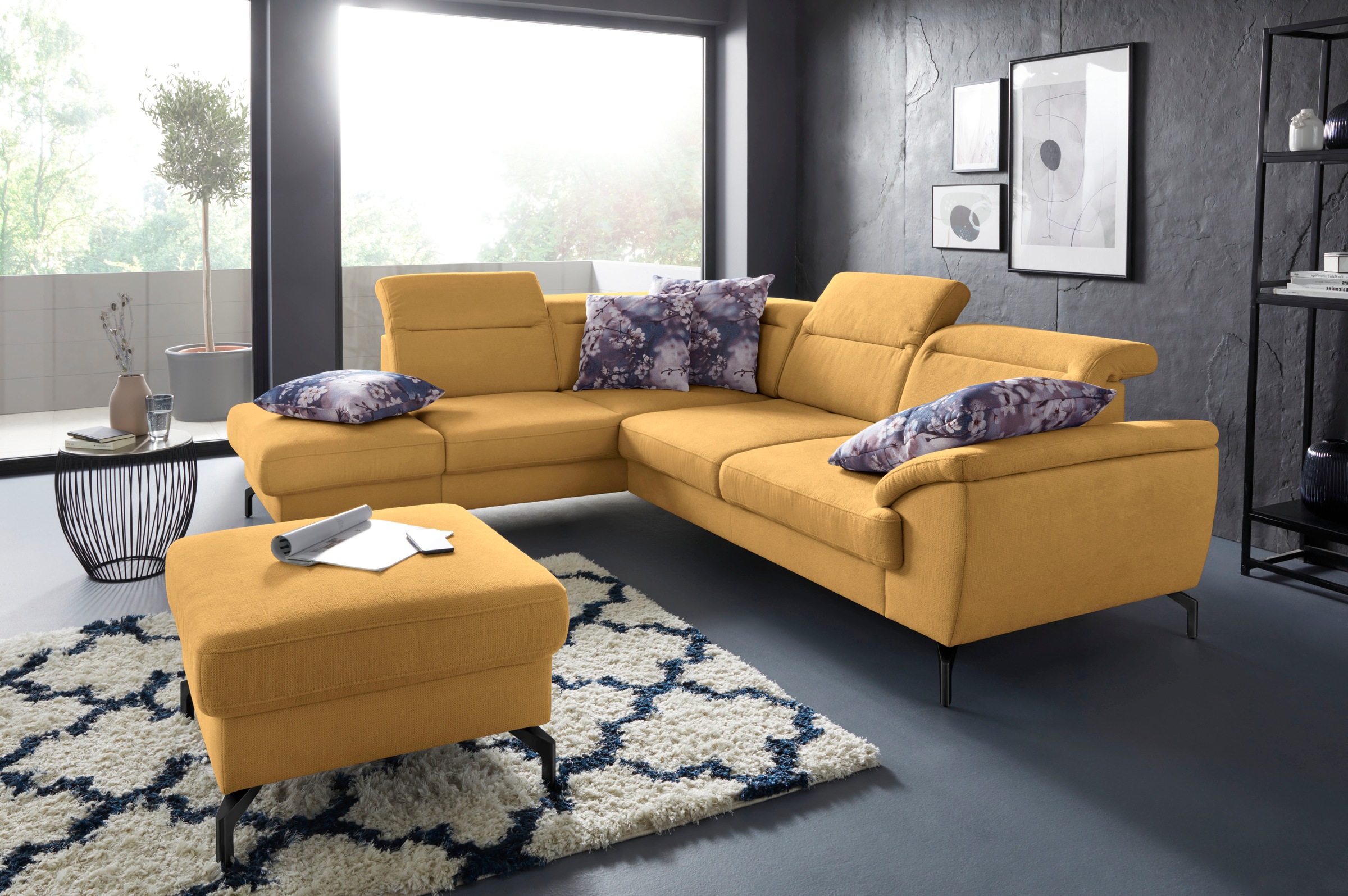 sit&more Ecksofa »Percy L-Form«, 15 cm Fußhöhe, Sitztiefenverstellung, wahlweise in 2 Fußfarben