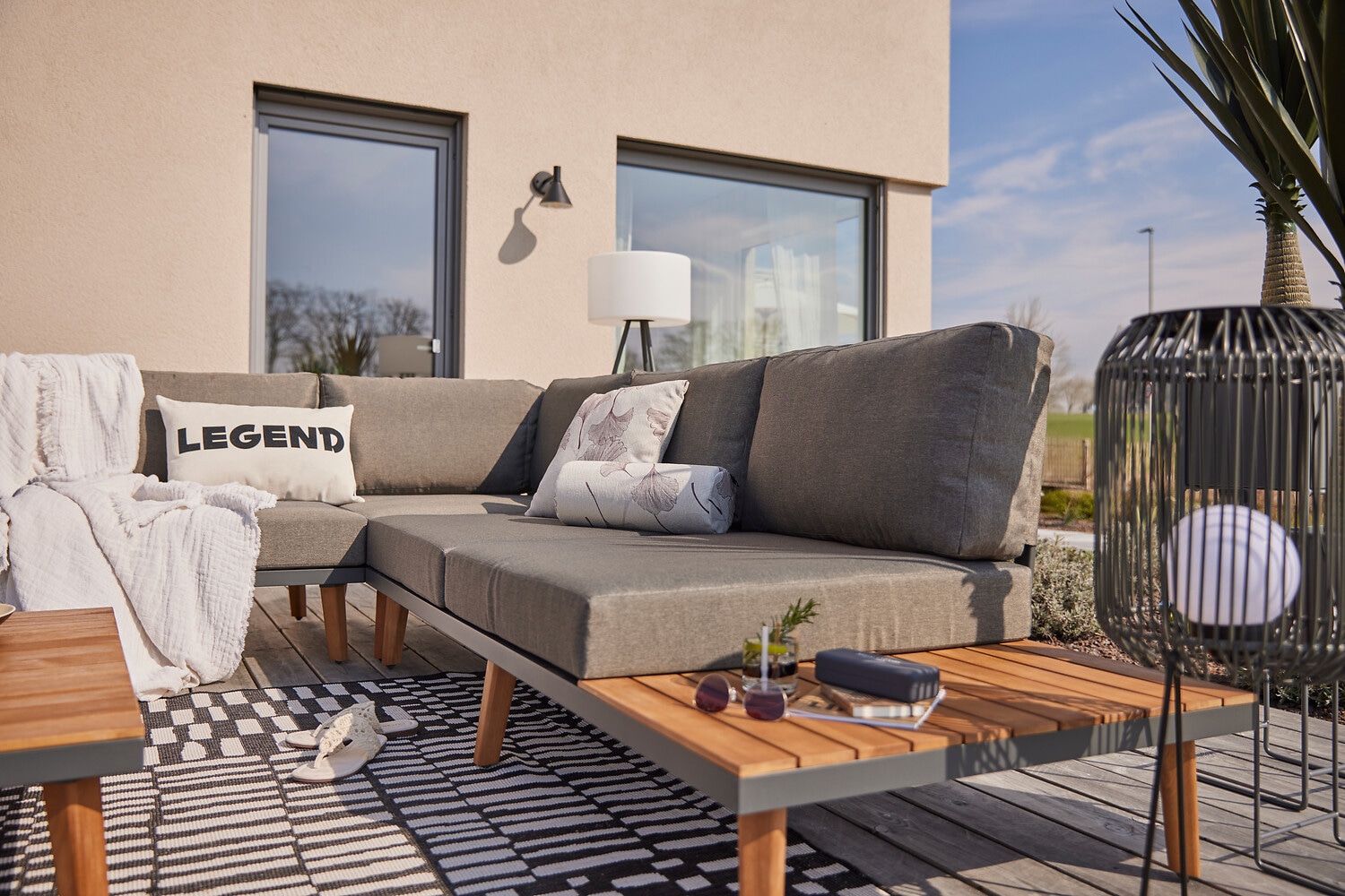 MERXX Gartenlounge-Set »Athen« 1x Eckbank, 1x Tisch 95x95 cm, inkl. Sitz- und  Rückenkissen, 15 Stk. tlg. Aluminiumgestell mit Akazienholz, FSC 100%, Unser Dauertiefpreis