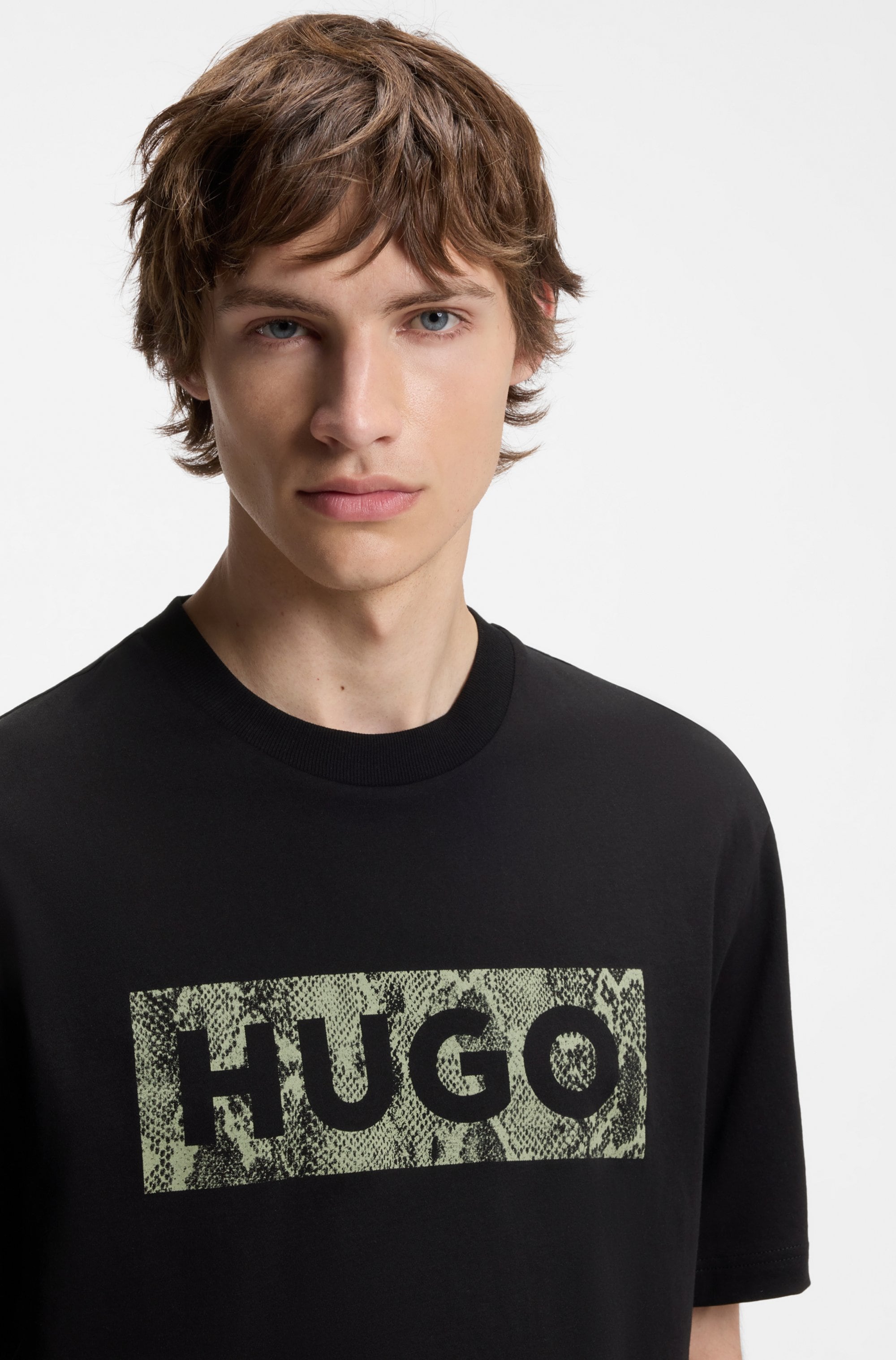 HUGO T-Shirt »Nerpient« Rundhalsausschnitt, Regular Fit, Logo-Druck