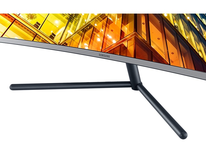 Samsung Curved-LED-Monitor »U32R590CWP«, 80 cm/31,5 Zoll, 3840 x 2160 px, 4K Ultra HD, 4 ms Reaktionszeit, 60 Hz