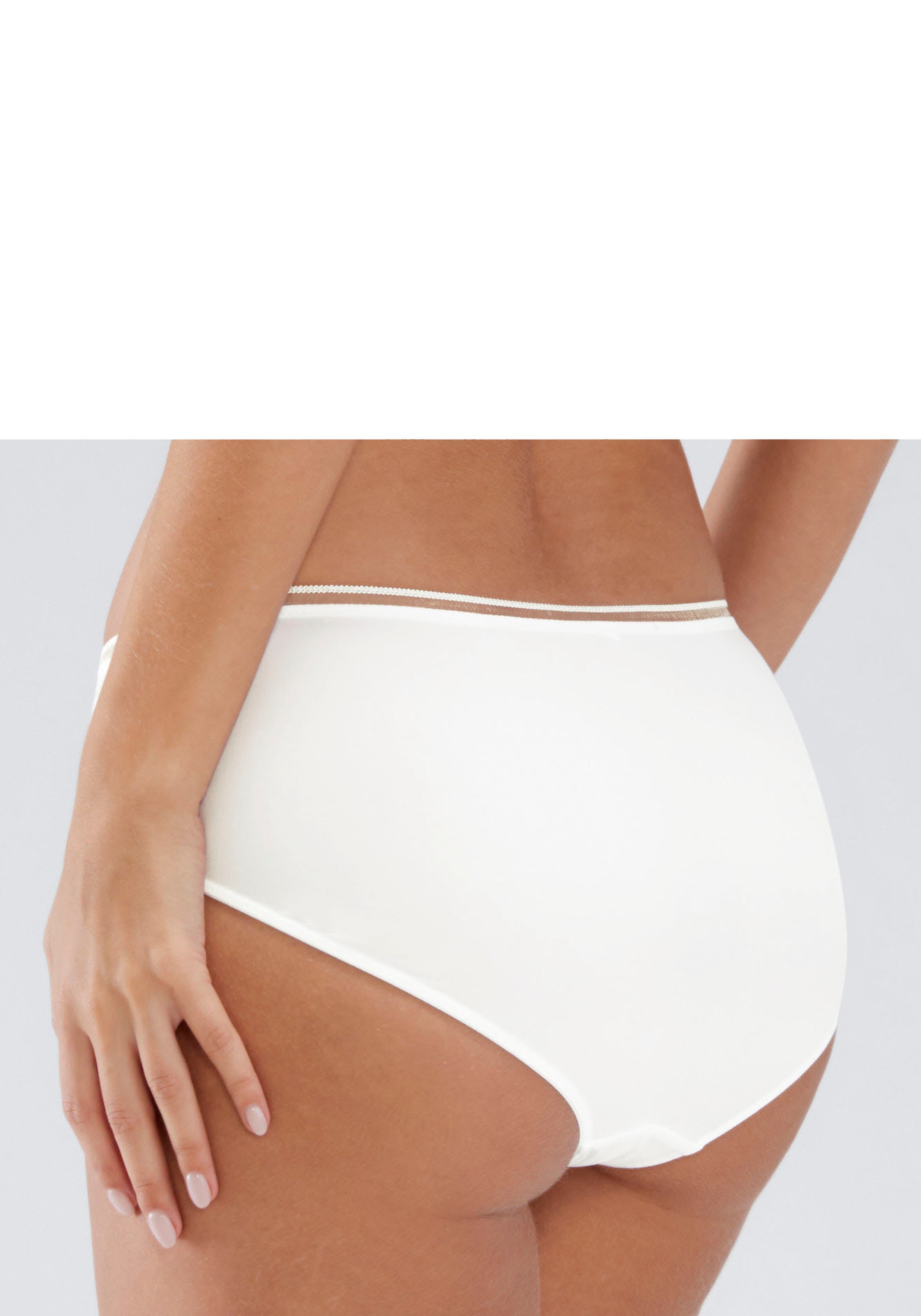 LASCANA Panty »Tiziana«, mit Spitze anteilig aus recyceltem Polyamid