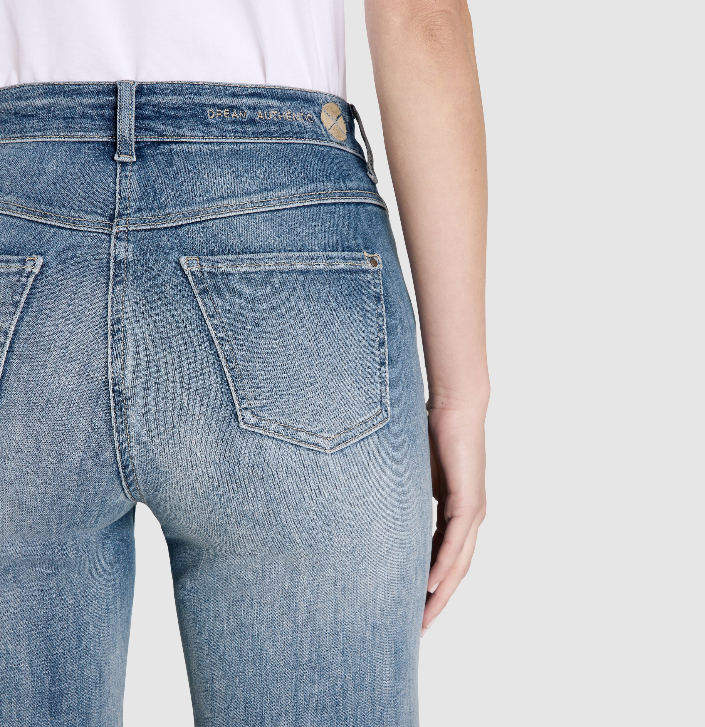 MAC Weite Jeans »Dream Wide authentic« mit formendem Shaping-Effekt