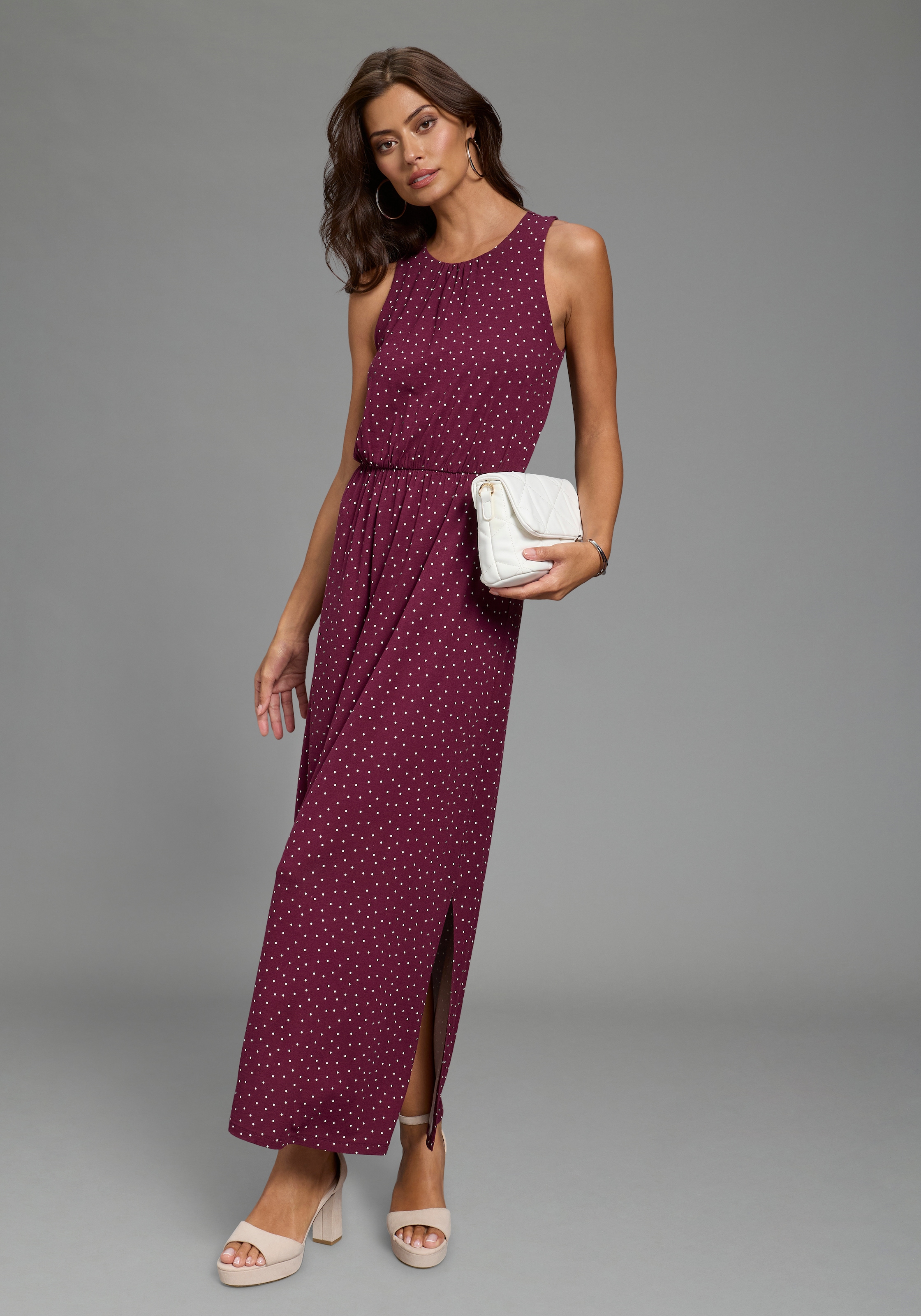 Laura Scott Sommerkleid bodennah geschnitten, für warme Tage, aus Single Jersey, geblümt