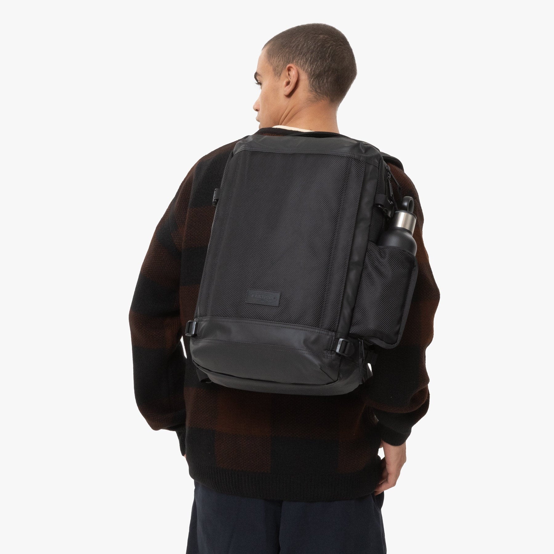 Eastpak Laptoprucksack »TECUM M« enthält recyceltes Material (Global Recycled Standard)