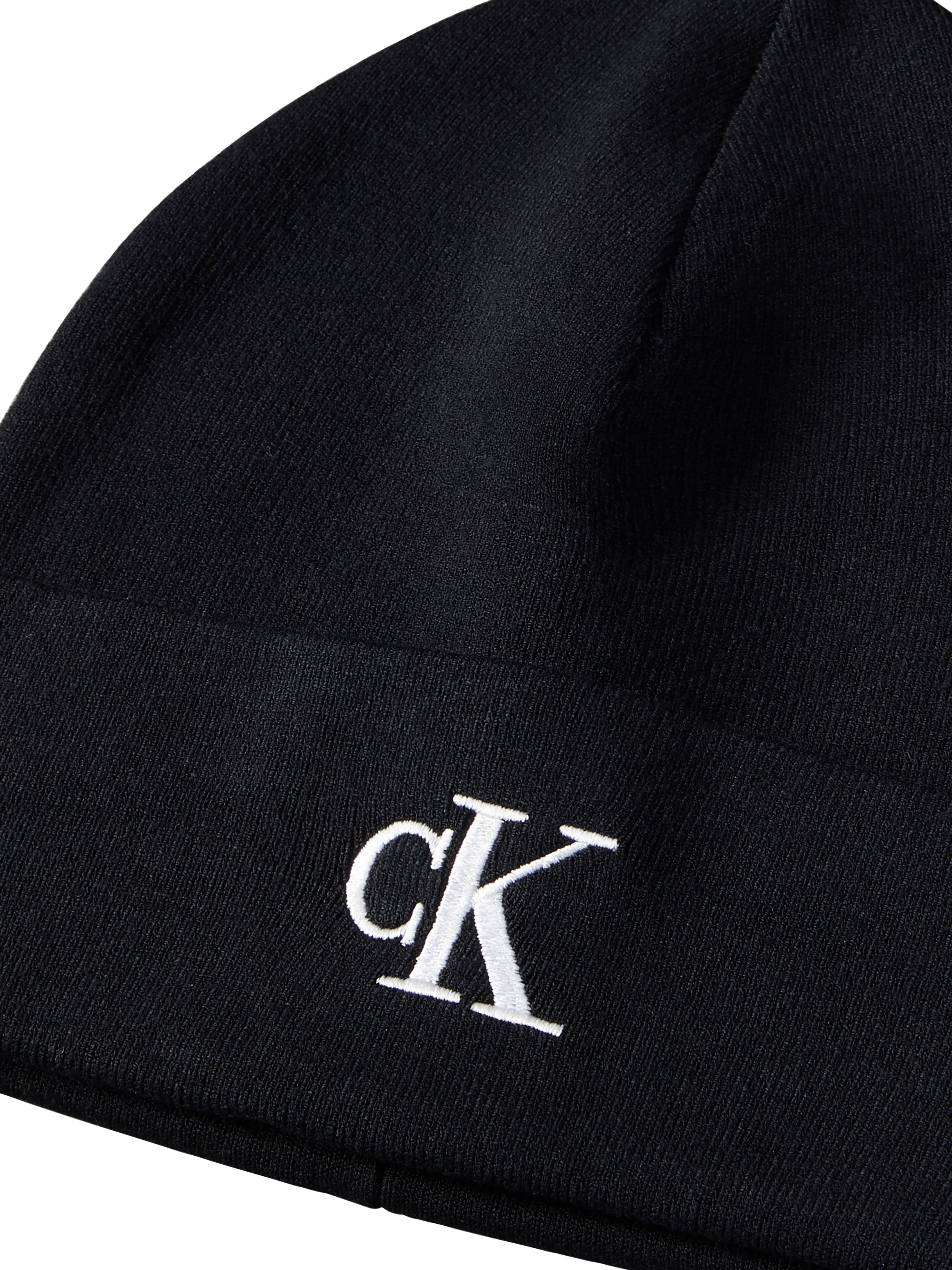 Calvin Klein Strickmütze »CK FINE RIB BEANIE« mit Markenlogo