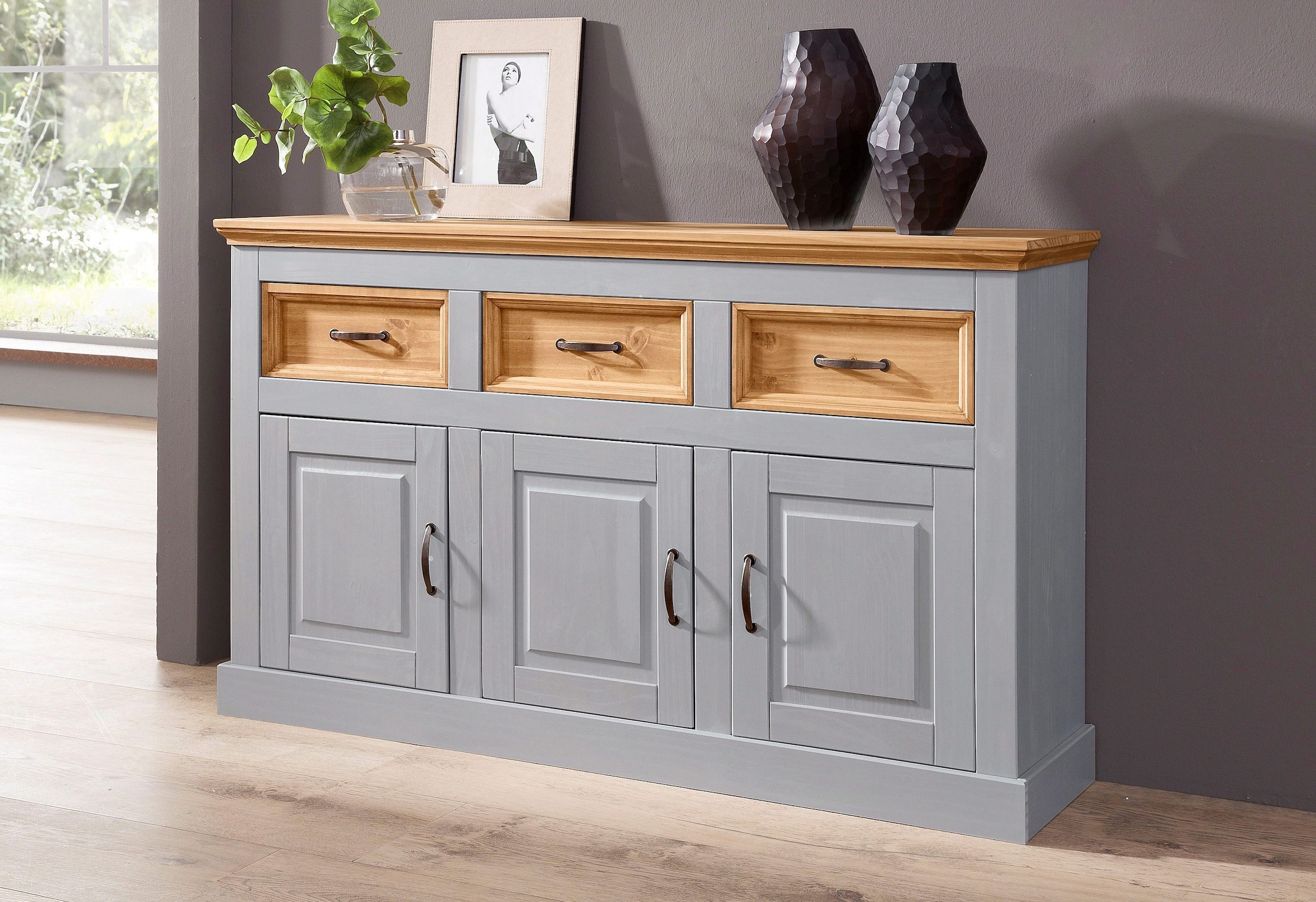 Home affaire Sideboard »Selma«, Kommode aus massivem Kiefernholz, Breite 145 cm
