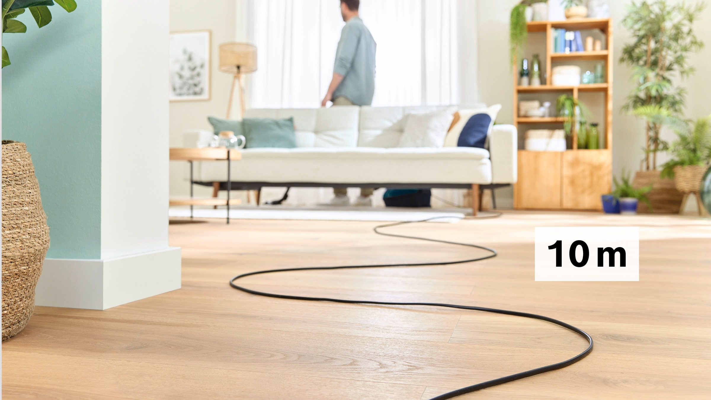 BOSCH Bodenstaubsauger »Serie 6 ProFamily BGC41XFMLY, Testsieger, ideal für Allergiker« 750 W beutellos Hygiene-Filter, 10 Jahre Motorgarantie, XXL-Polsterdüse, leise, blau