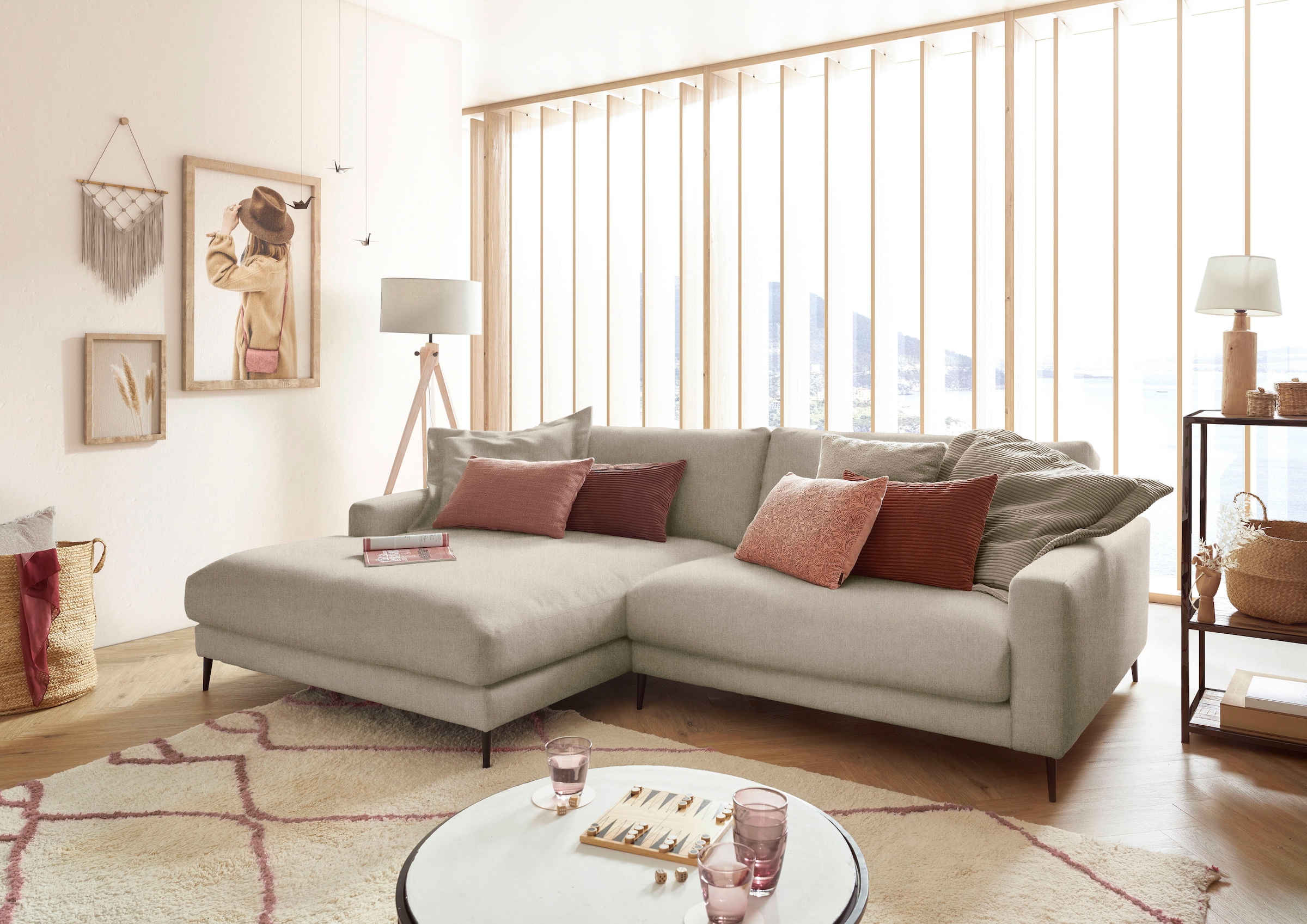 INOSIGN Ecksofa »Downtown, B/T/H: 272/190/84 cm L-Form«, weicher Sitzkomfort auch in Cord und Bouclé, incl. Zierkissen