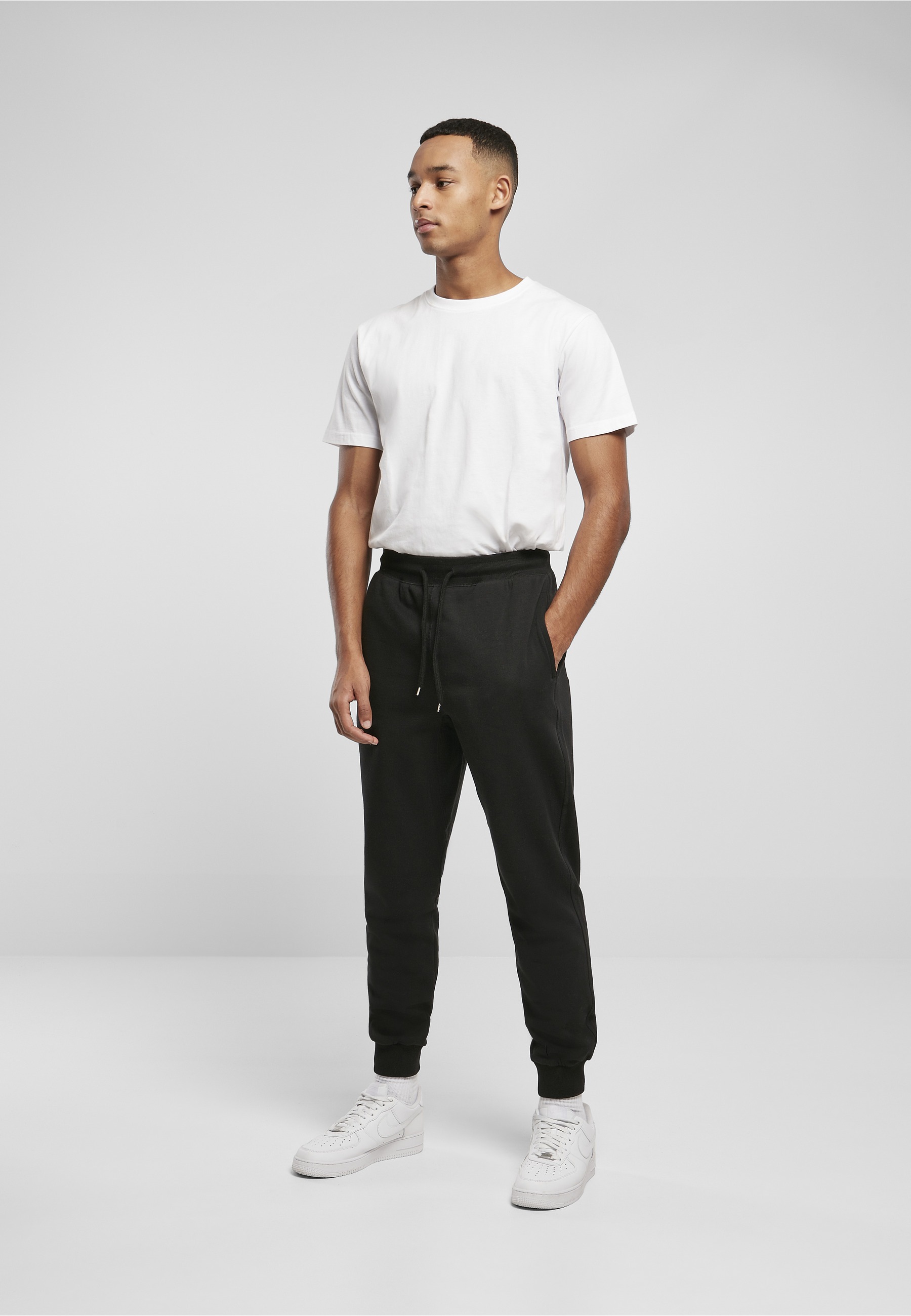 URBAN CLASSICS Stoffhose »Urban Classics Herren Basic Sweatpants«