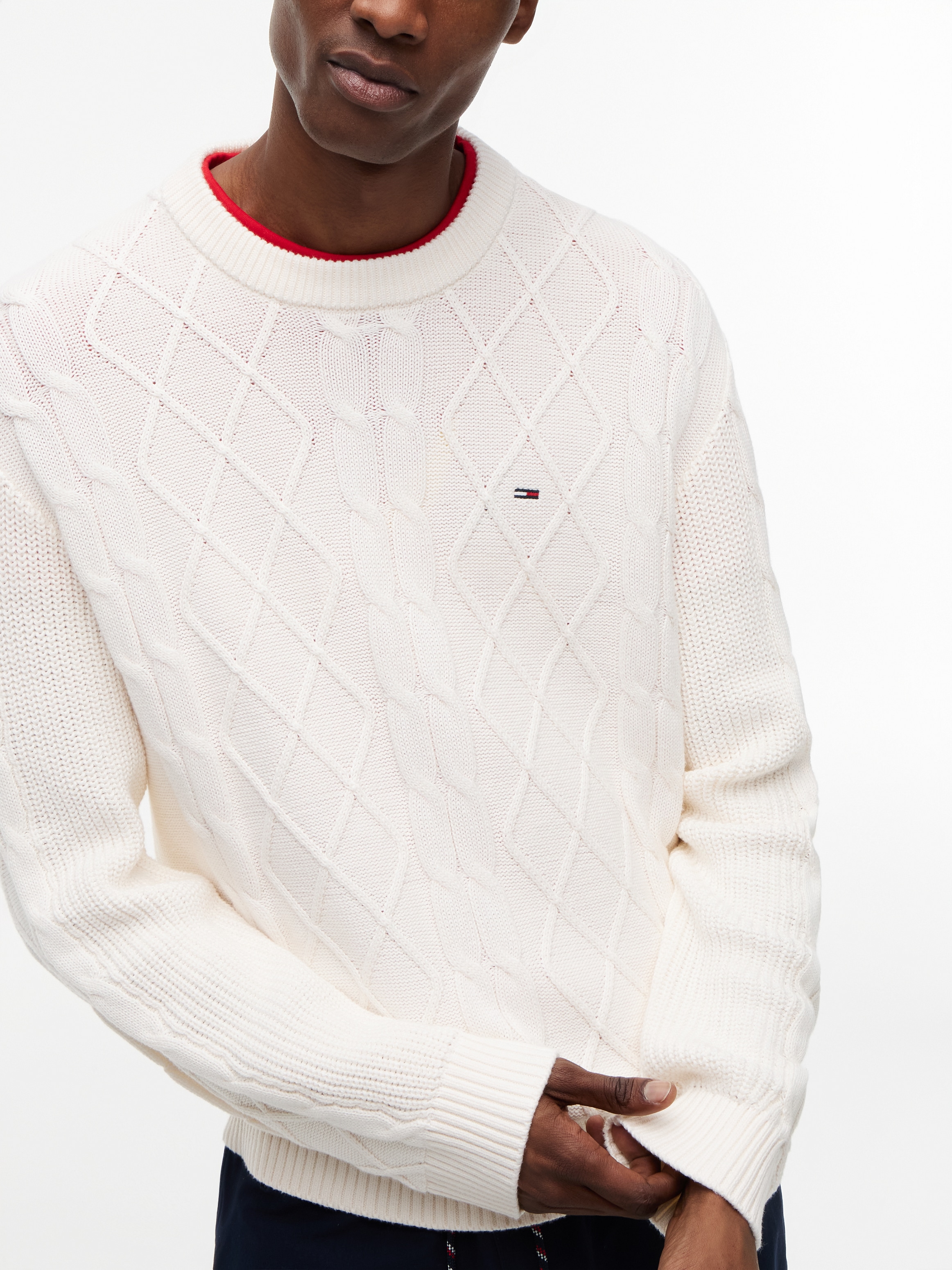 Tommy Jeans Rundhalspullover »TJM REGULAR CLASSIC FLAG CABLE«
