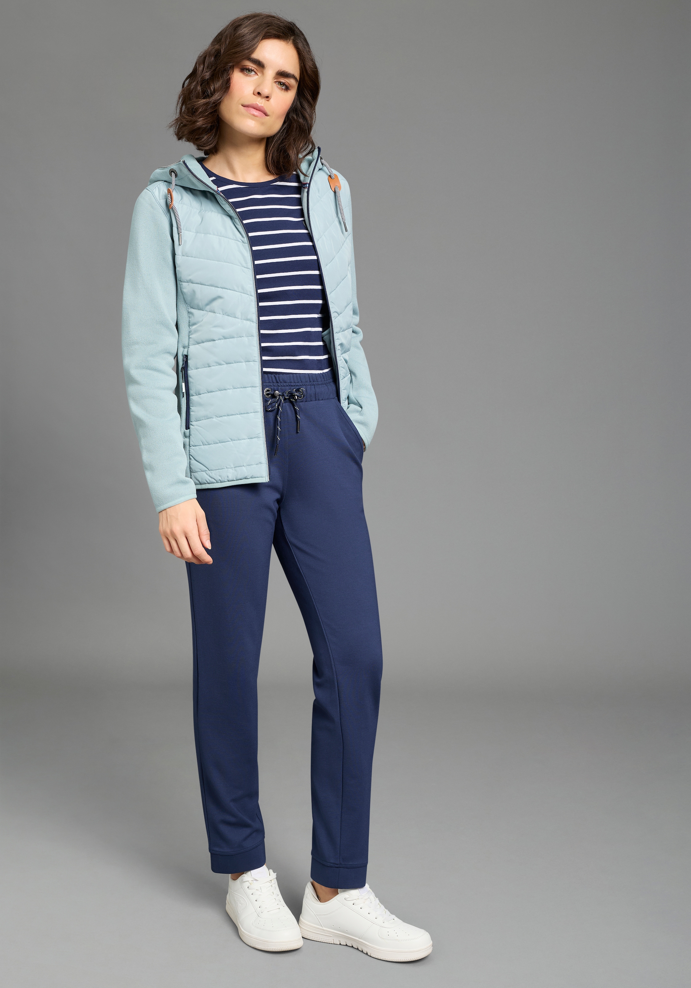 KangaROOS Hybridjacke mit Kapuze Übergangsjacke mit Kapuze Reißverschlusstaschen