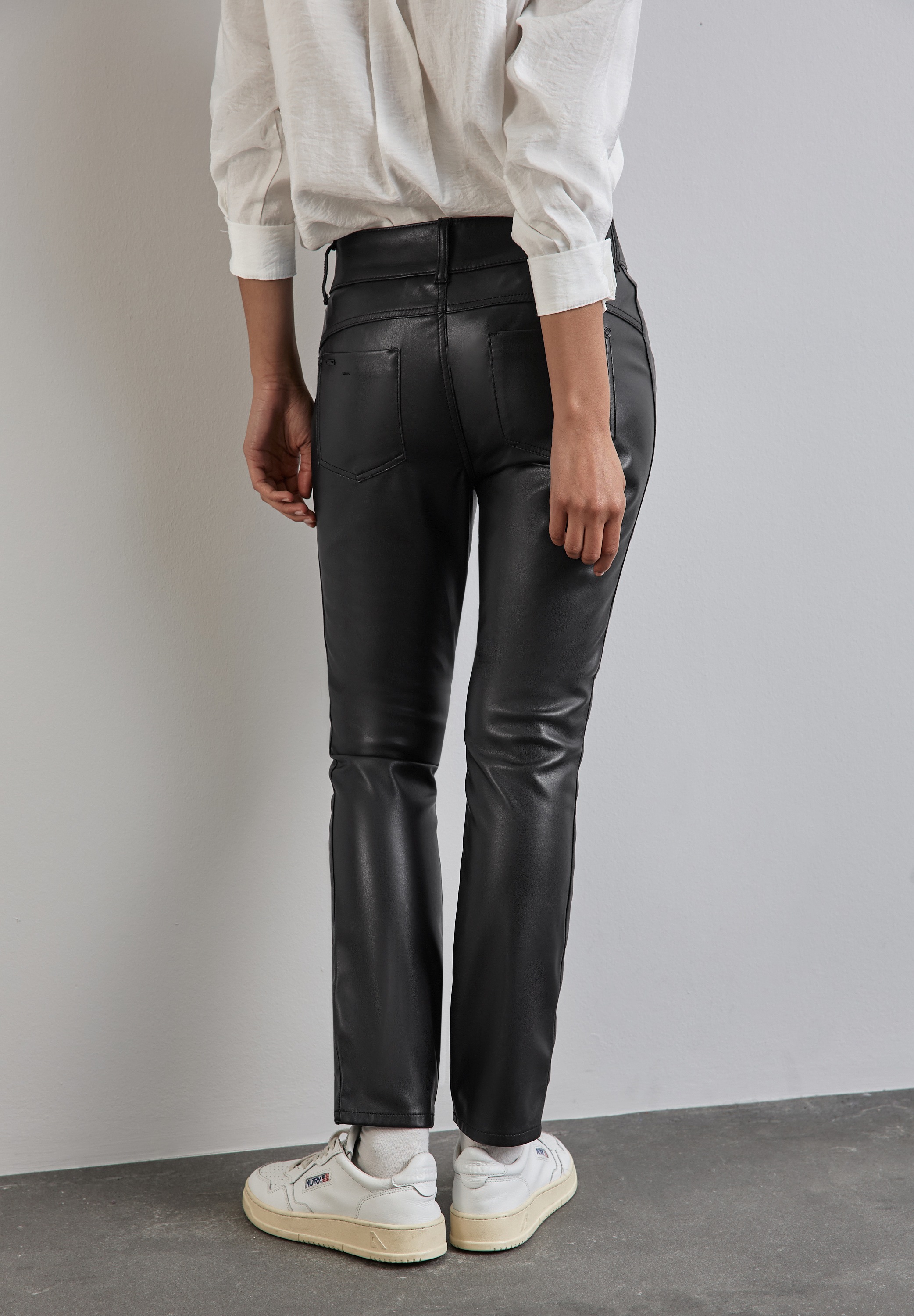 STREET ONE Lederimitathose »Style York PU«, slim fit, 5-Pocket-Stil