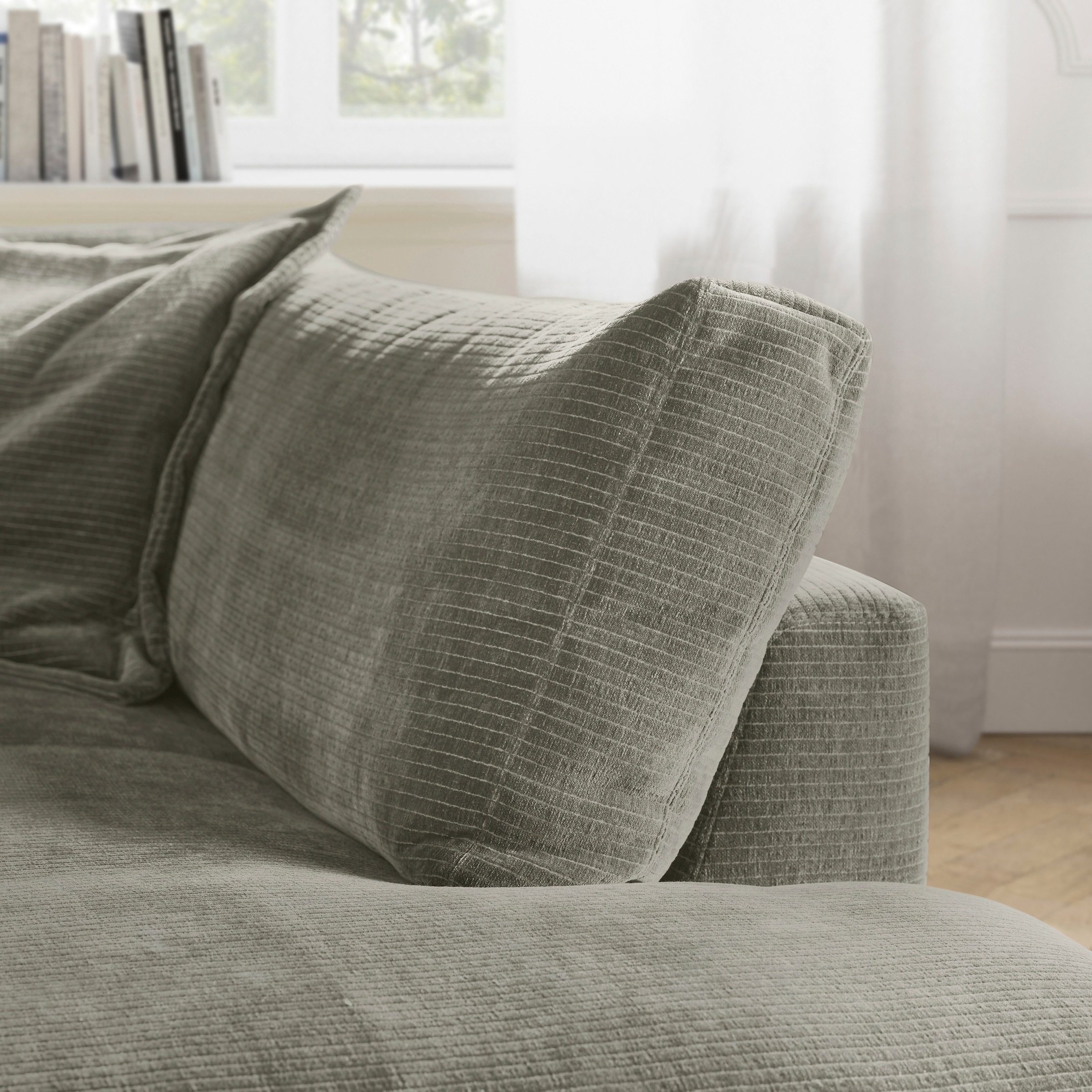 Musterring Ecksofa »Lucia«, mit großem Longchair, verschiedene Farben, B304 x T224 cm