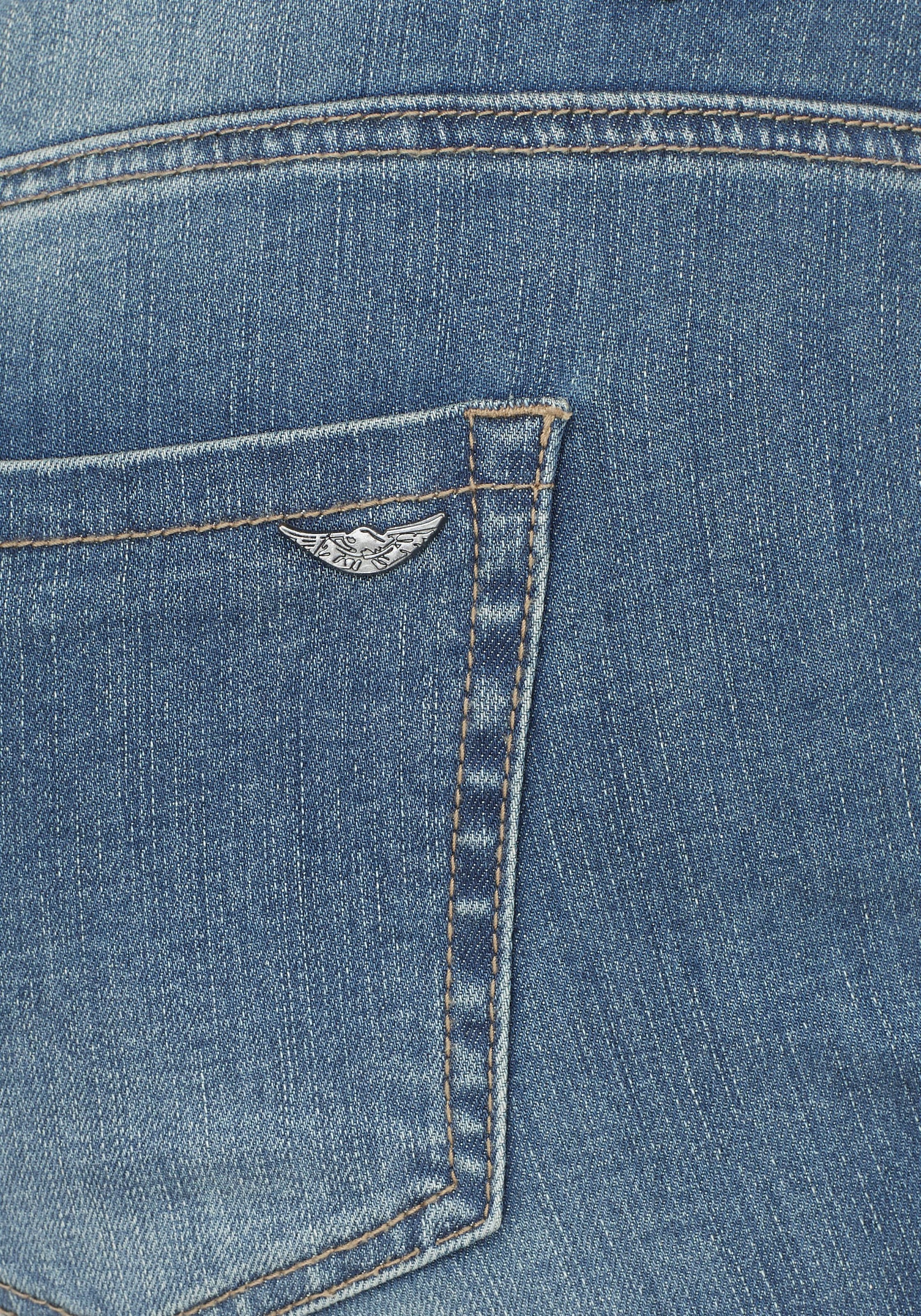 Arizona Slim-fit-Jeans »Curve-Collection«, hohe Leibhöhe, Five-Pocket-Design, Zip-Fly