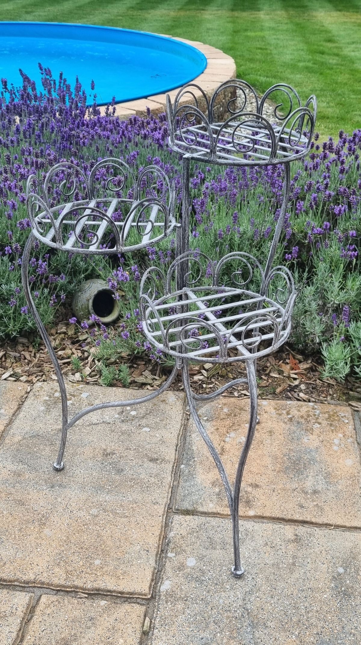 Ambiente Haus Blumenhocker »Blumenständer in grau (H) 70cm« 1 Stk. tlg. aus Schmiedeeisen mit Pulverbeschichtung für Innen- und Außenbereich
