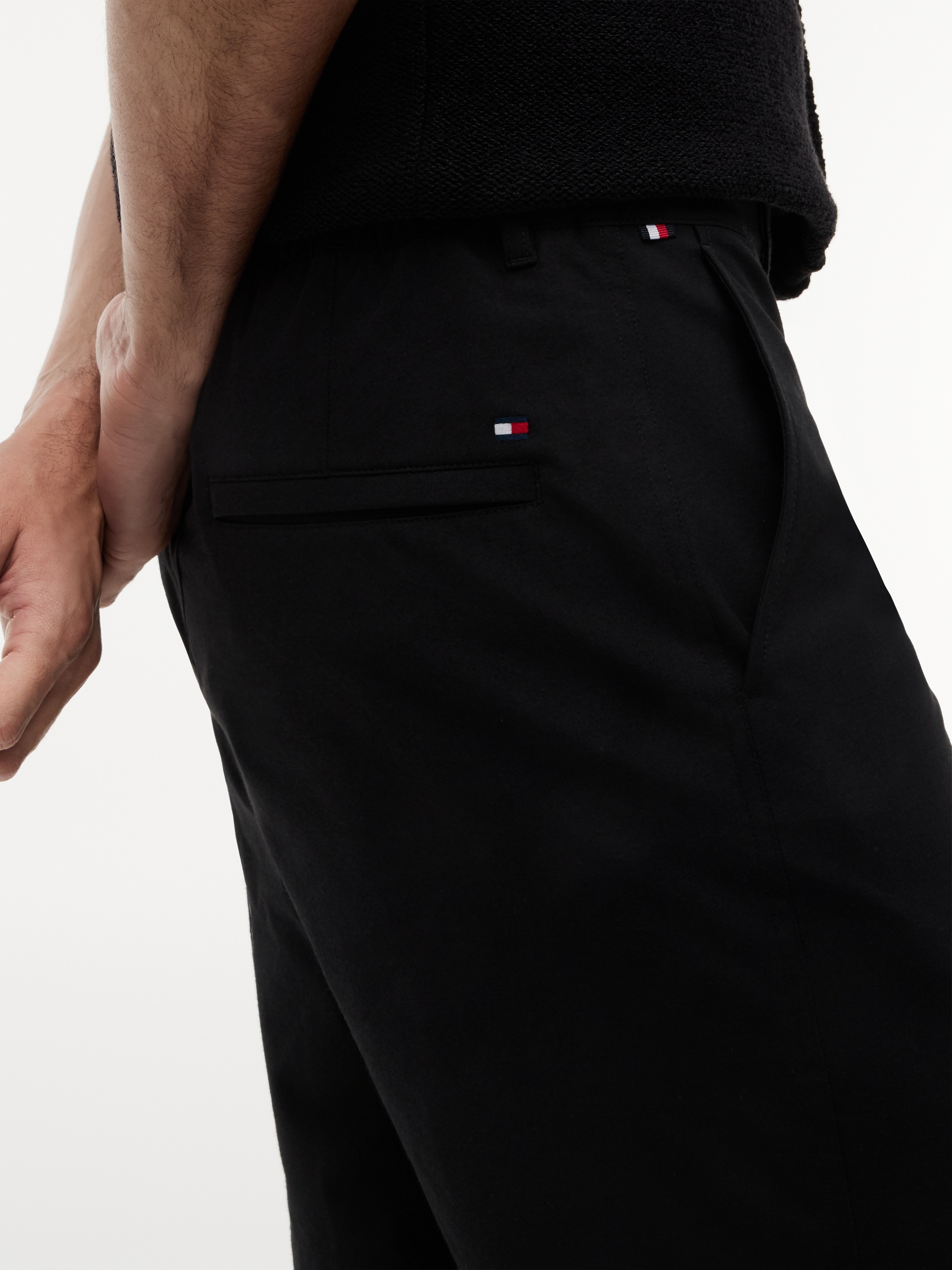 Tommy Hilfiger Chinoshorts »DOVER«  mit Flag-Stickerei