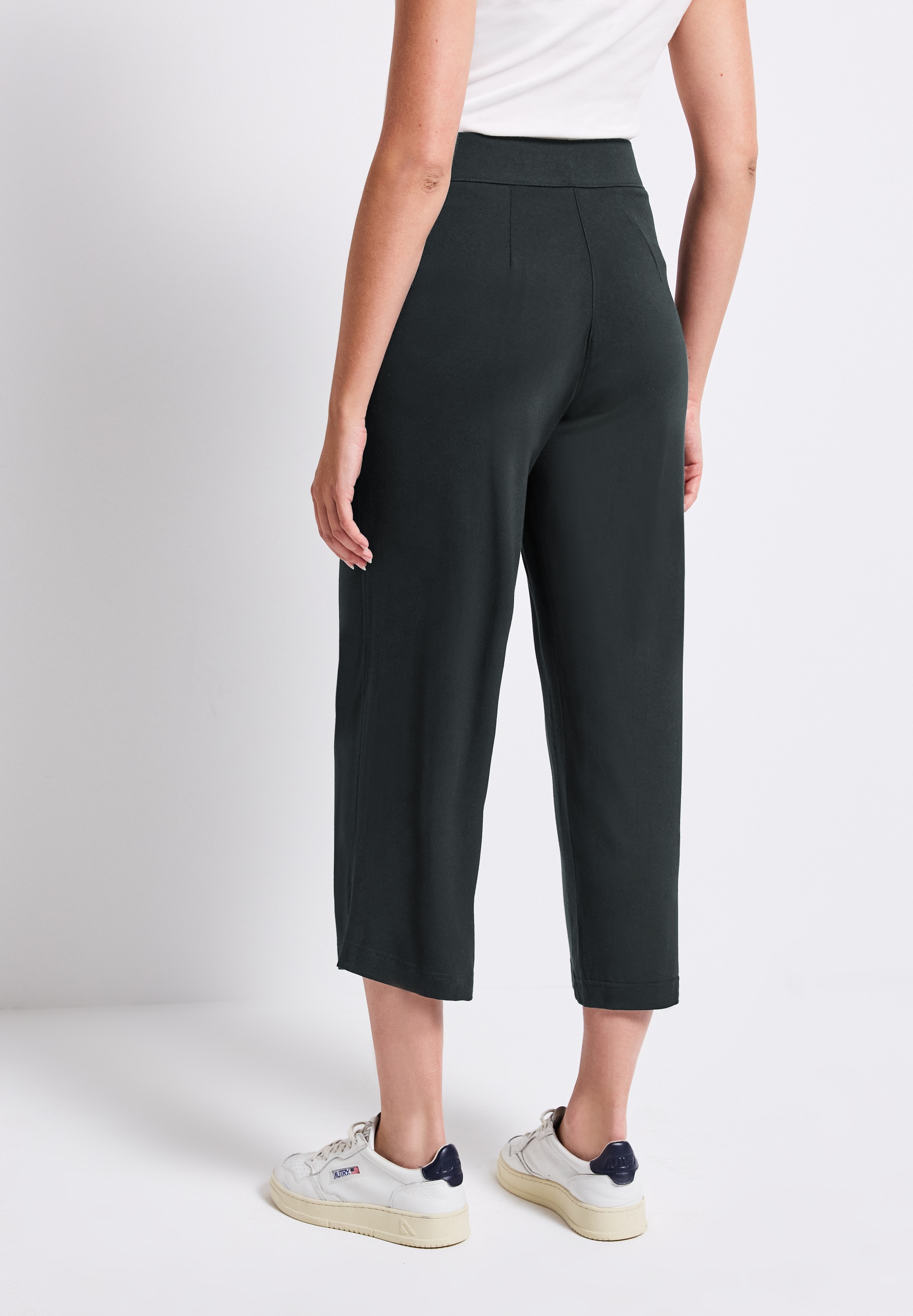 STREET ONE Stoffhose »Style EMEE«, Sommerhose 7/8-Länge und seitliche Taschen