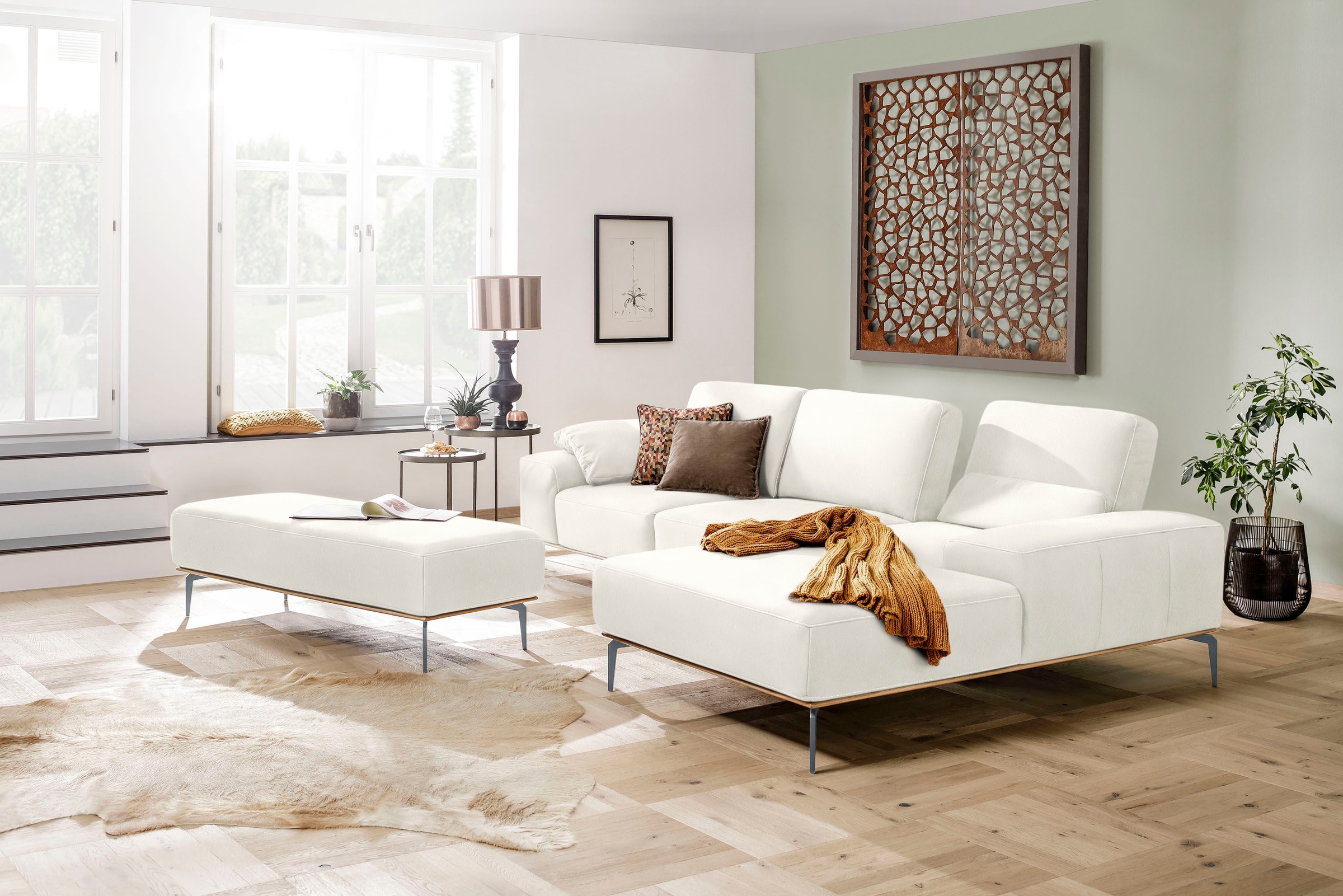 W.SCHILLIG Ecksofa »run, Designsofa mit tollem Sitzkomfort, bequem, L-Form«, mit elegantem Holzsockel, Füße in Silber matt, Breite 319 cm