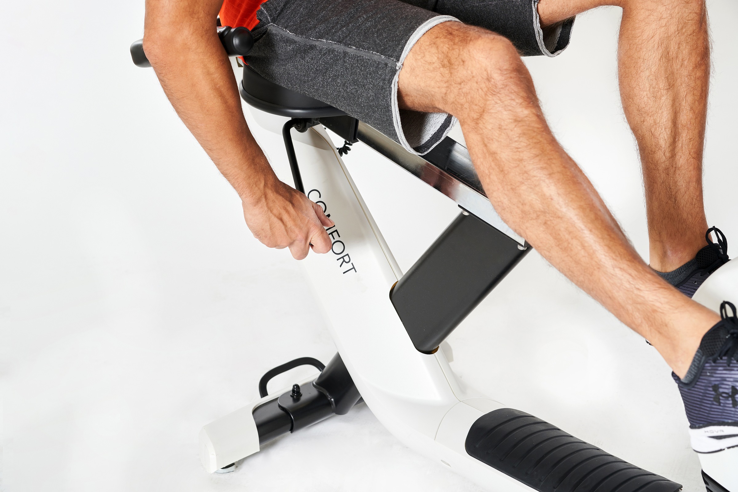 Horizon Fitness Ergometer »Comfort R8.0«, Schwungmasse ca. 7 kg, 30 Widerstandsstufen