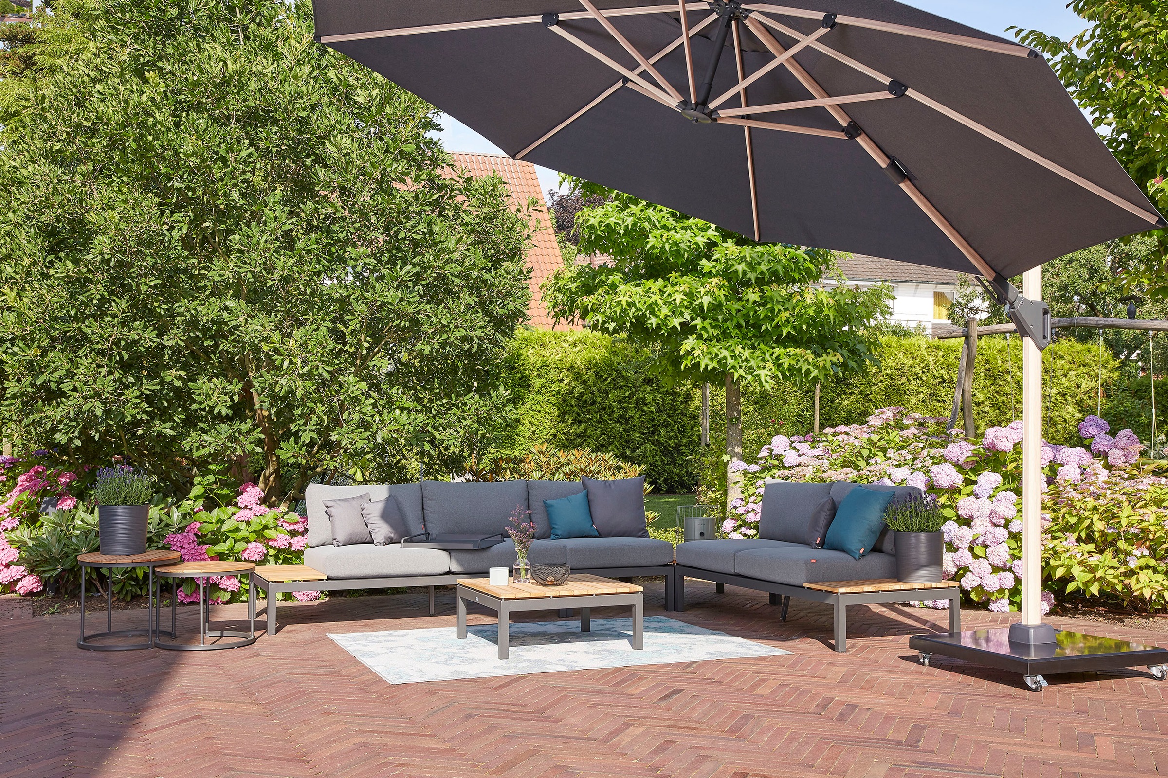 Siena Garden Gartenlounge-Set »Alvida«, (Set, 15 tlg.), best. aus 2 Sofas, 1 Ecksofa, 1 Tisch und 12 Kissen