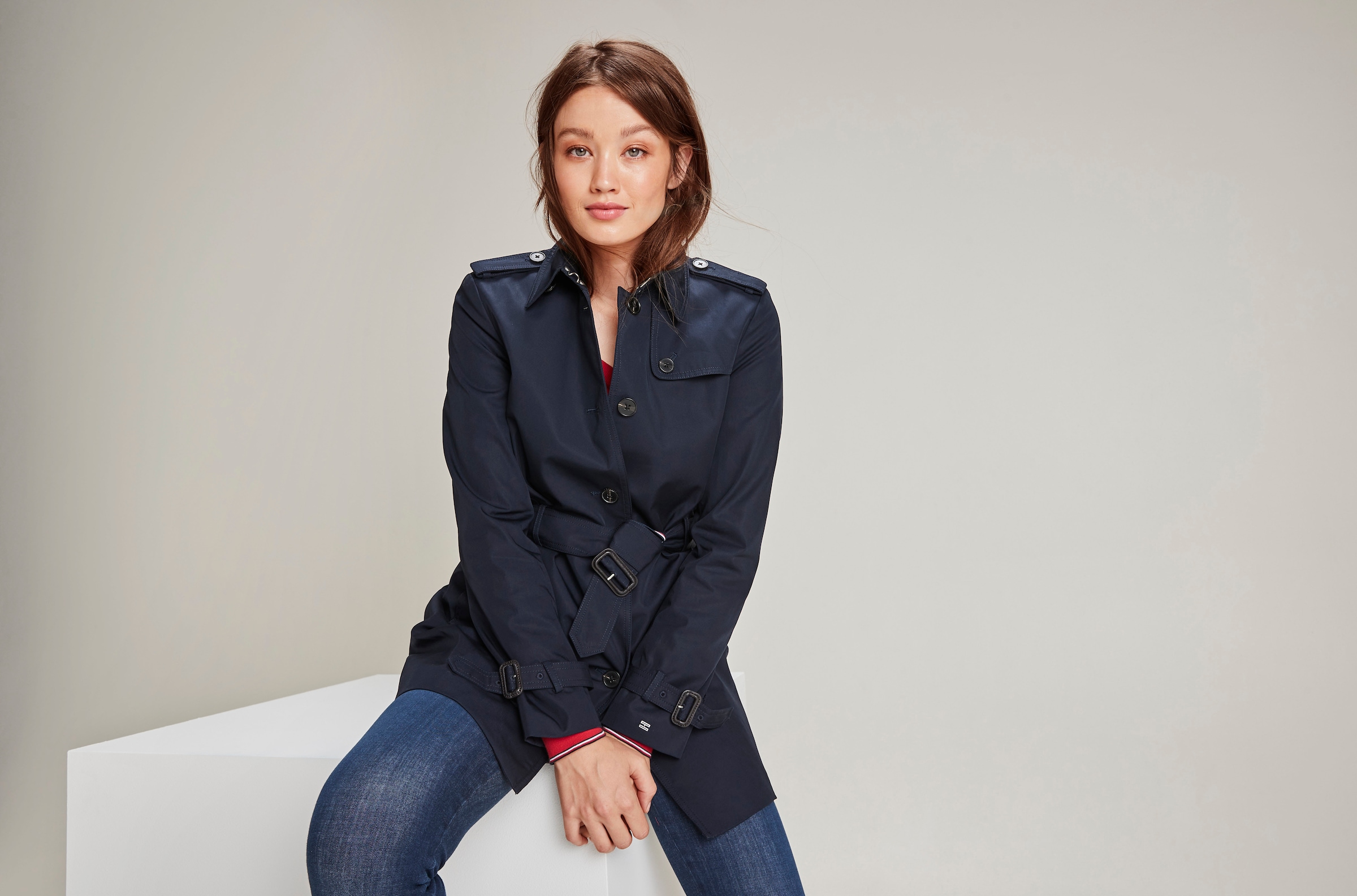 Tommy Hilfiger Langjacke »HERITAGE SINGLE BREASTED TRENCH«, mti den typischen Trenchdetails & Tommy Streifen als Gürtelschlaufe