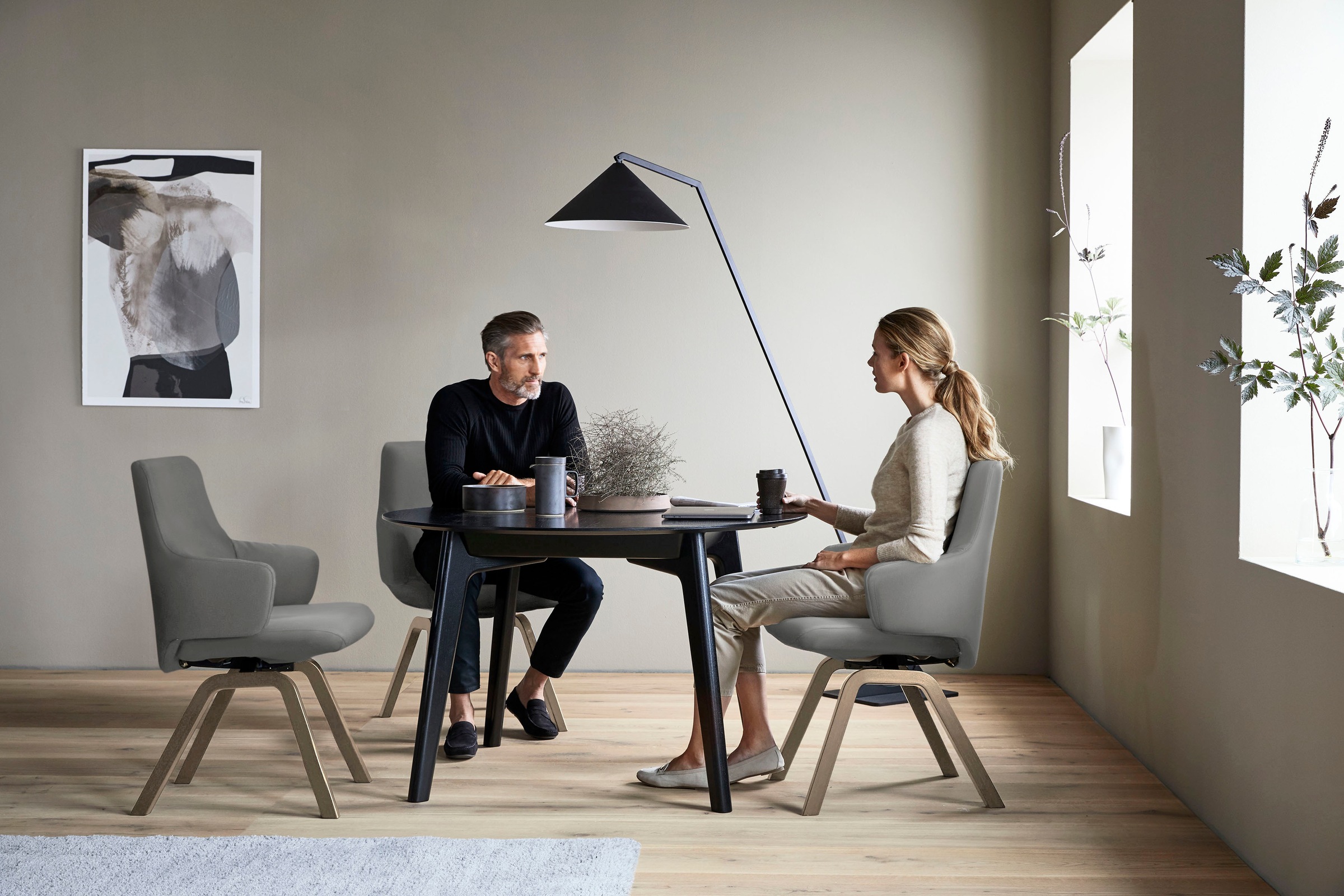 Stressless® Polsterstuhl »Laurel«, Leder BATICK, Low Back mit Armlehne, Größe L, mit schräggestellten Beinen in Walnuss