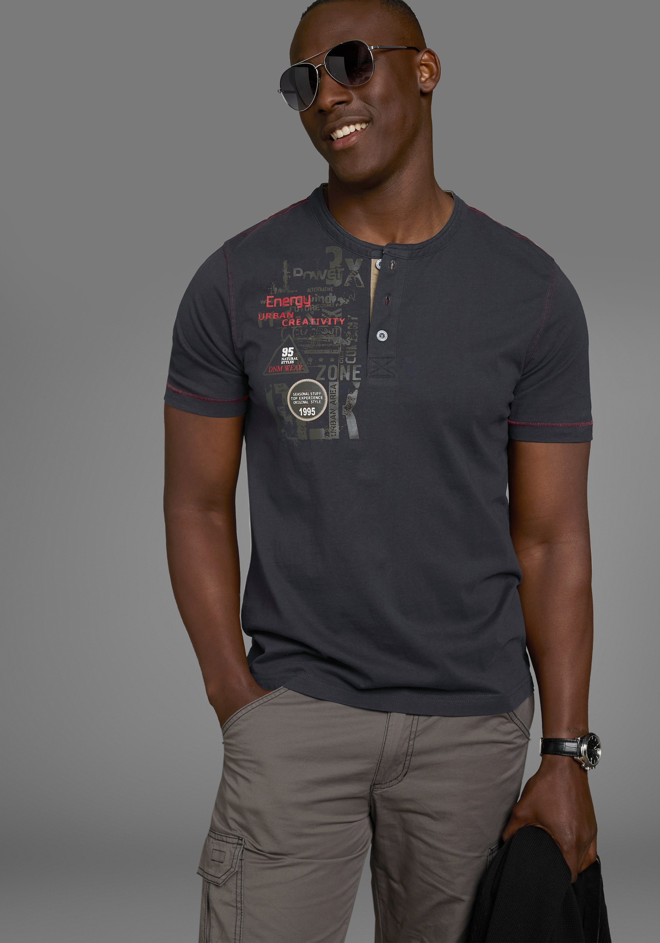 Man's World Henleyshirt, Kurzarm, lässige Passform, bedruckt, Rundhals, casual
