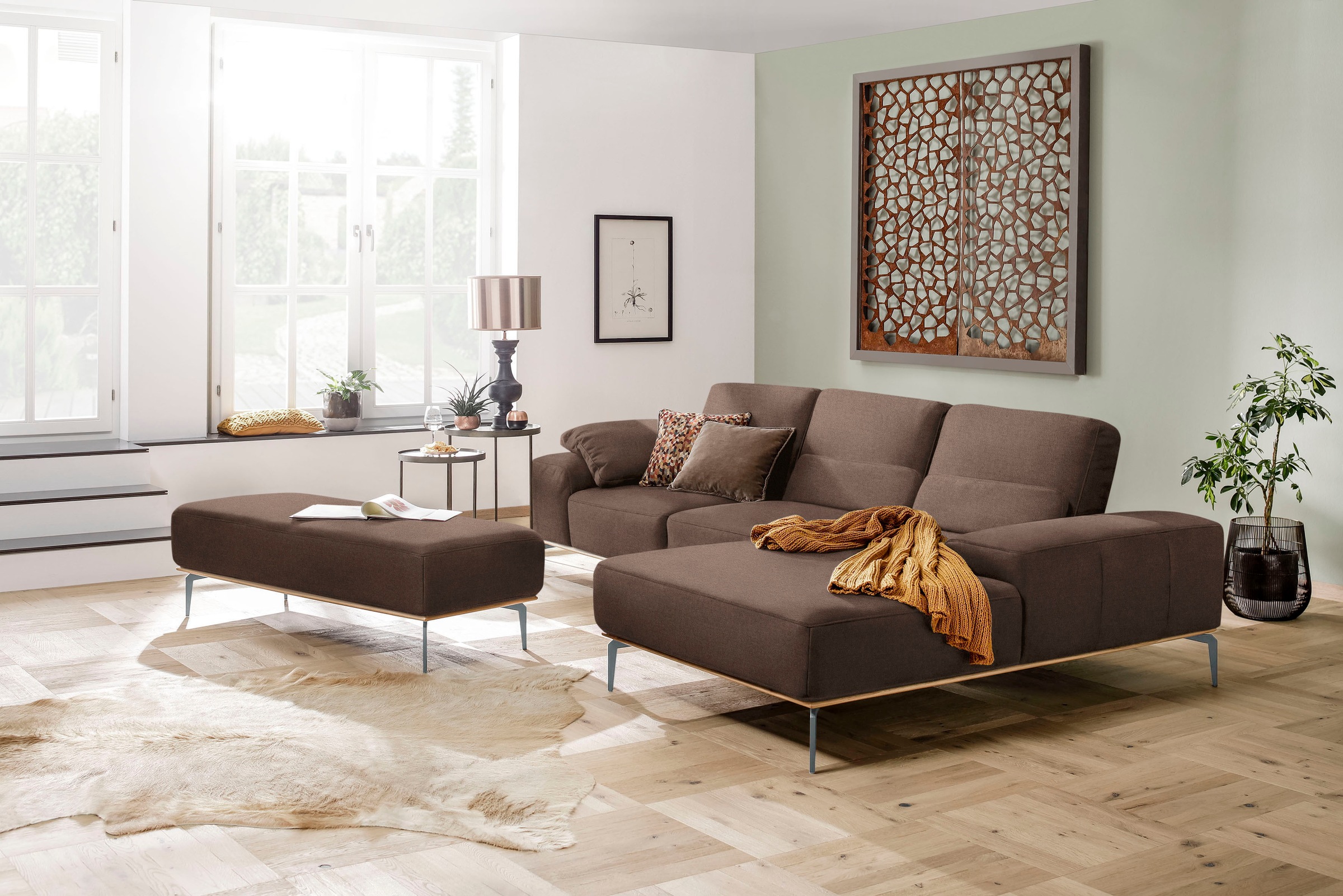 W.SCHILLIG Ecksofa »run, Designsofa mit tollem Sitzkomfort, bequem, L-Form«, mit elegantem Holzsockel, Füße in Silber matt, Breite 299 cm