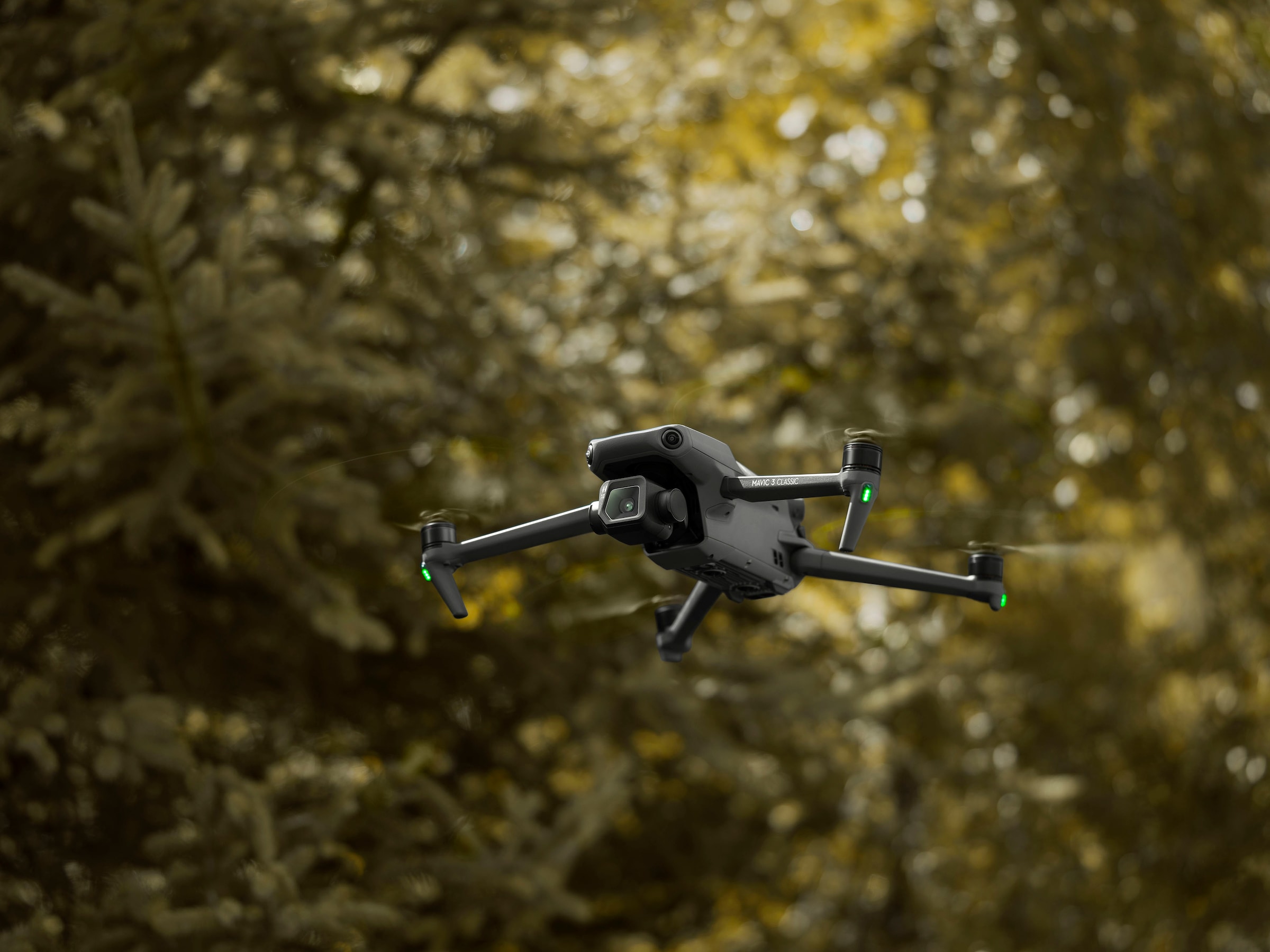 DJI Drohne »Mavic 3 Classic & RC«