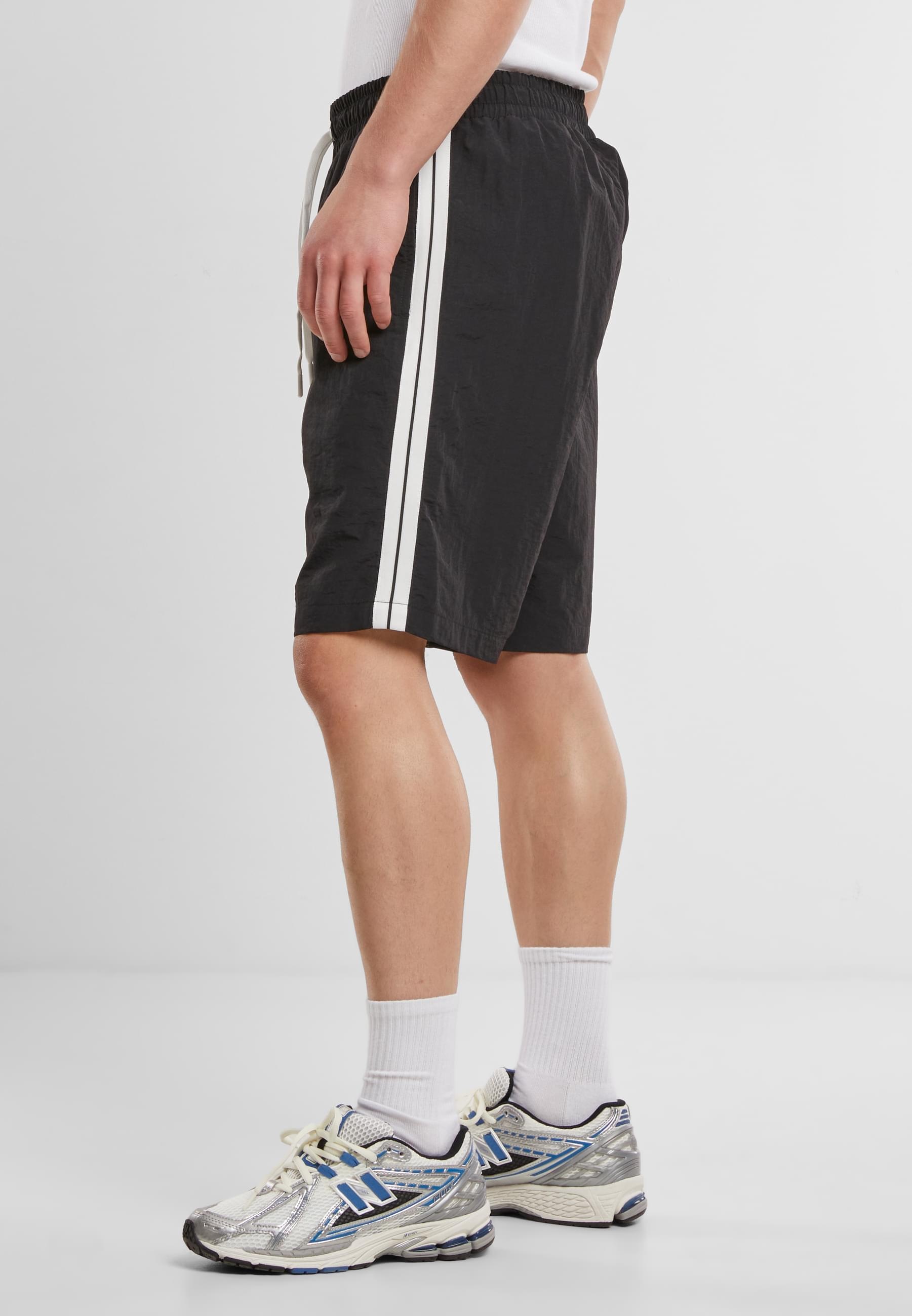 URBAN CLASSICS Badeshorts »Urban Classics Board Shorts With Patched Stripe«