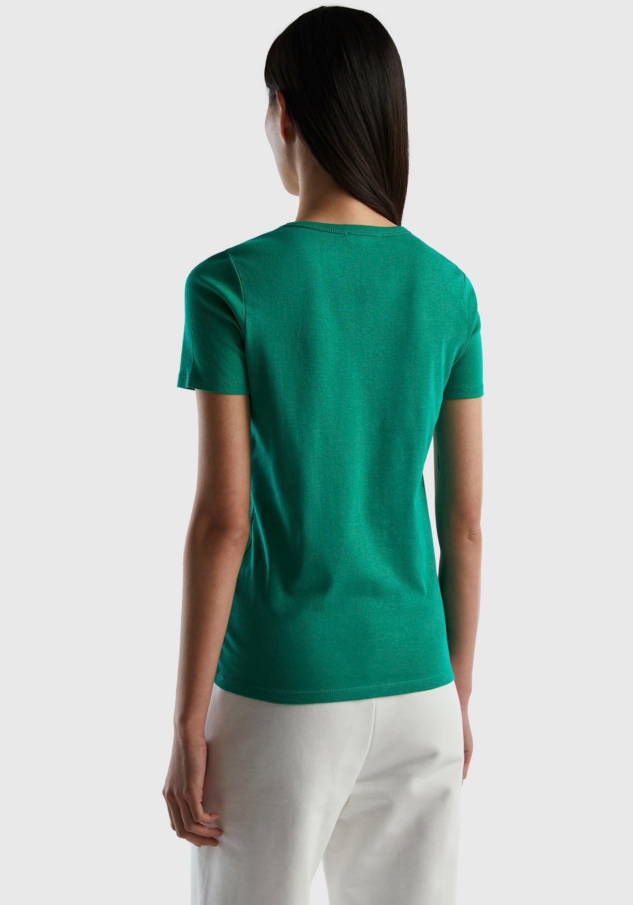 Label-Print bequem Benetton T-Shirt, glitzerndem Colors vorn of mit kaufen United