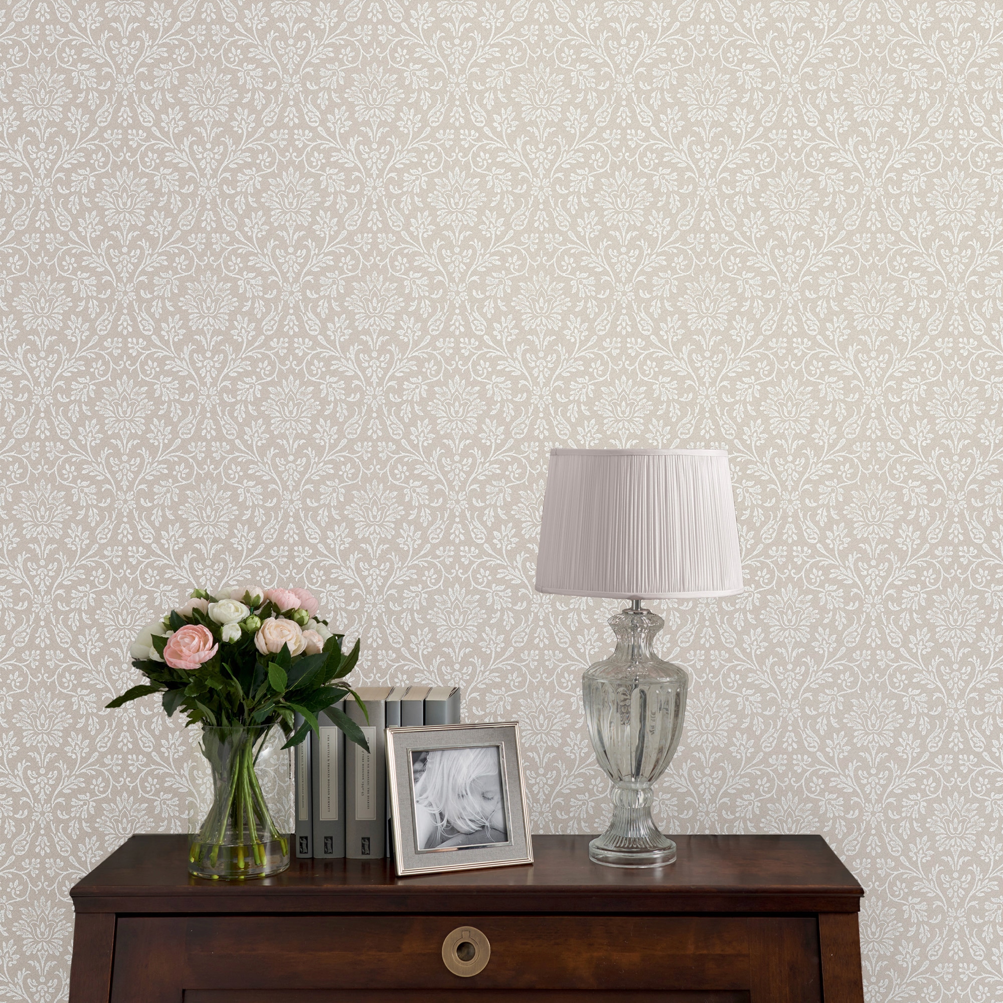 LAURA ASHLEY Vliestapete »Annecy Dove Grau«, botanisch, FSC® zertifiziert, mit lebhaftem Druck, 10 Meter Länge