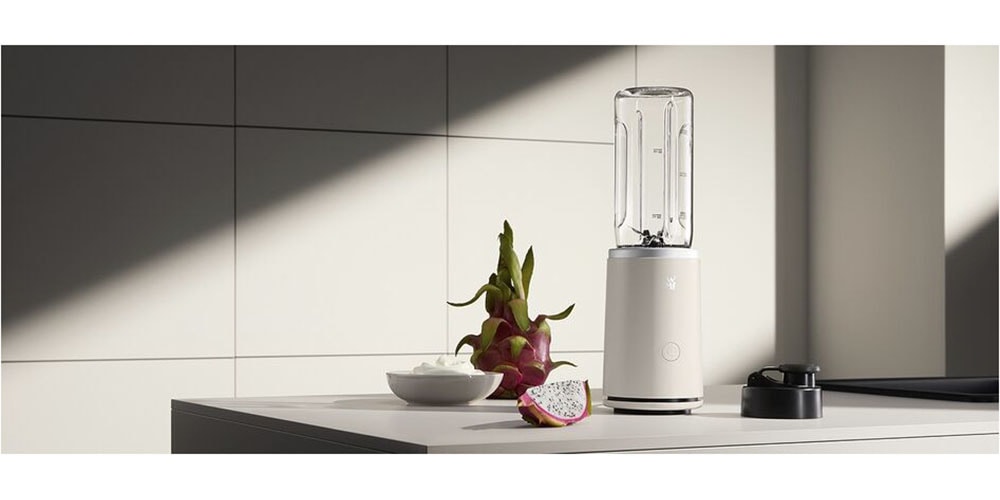 WMF Smoothie-Maker »Mix & Go Touch« 500 W recyceltes Material, auslaufsichere Trinkflasche, Einhandbedienung