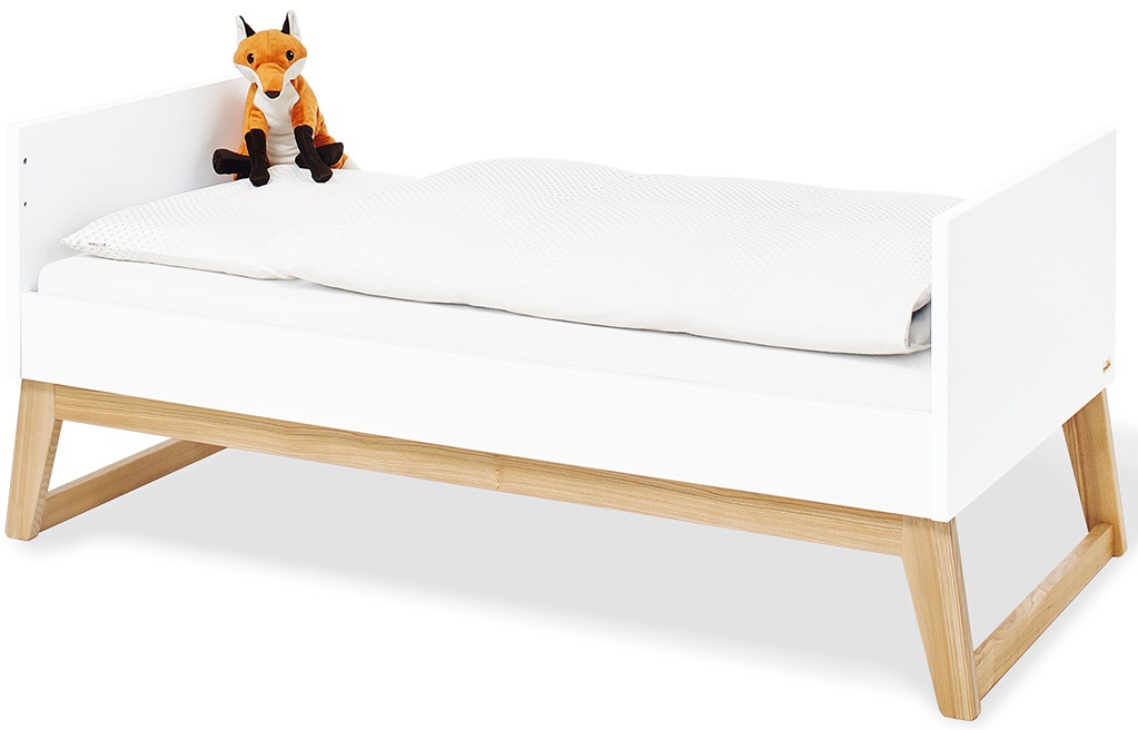 Pinolino® Babyzimmer-Komplettset »Bridge«, (Set, 4 St., Kinderbett, Schrank, Wickelkommode, Wandregal), breit, groß; mit Kinderbett, Schrank, Wickelkommode und Wandregal;