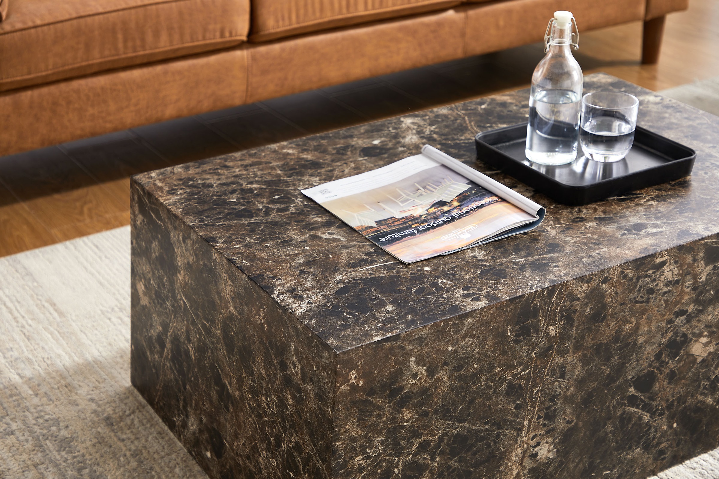 SalesFever Couchtisch »Almeria Couchtisch: Stilvoller Beistelltisch 90/60 cm«, rechteckig 90x60 cm, in Marmoroptik foliert