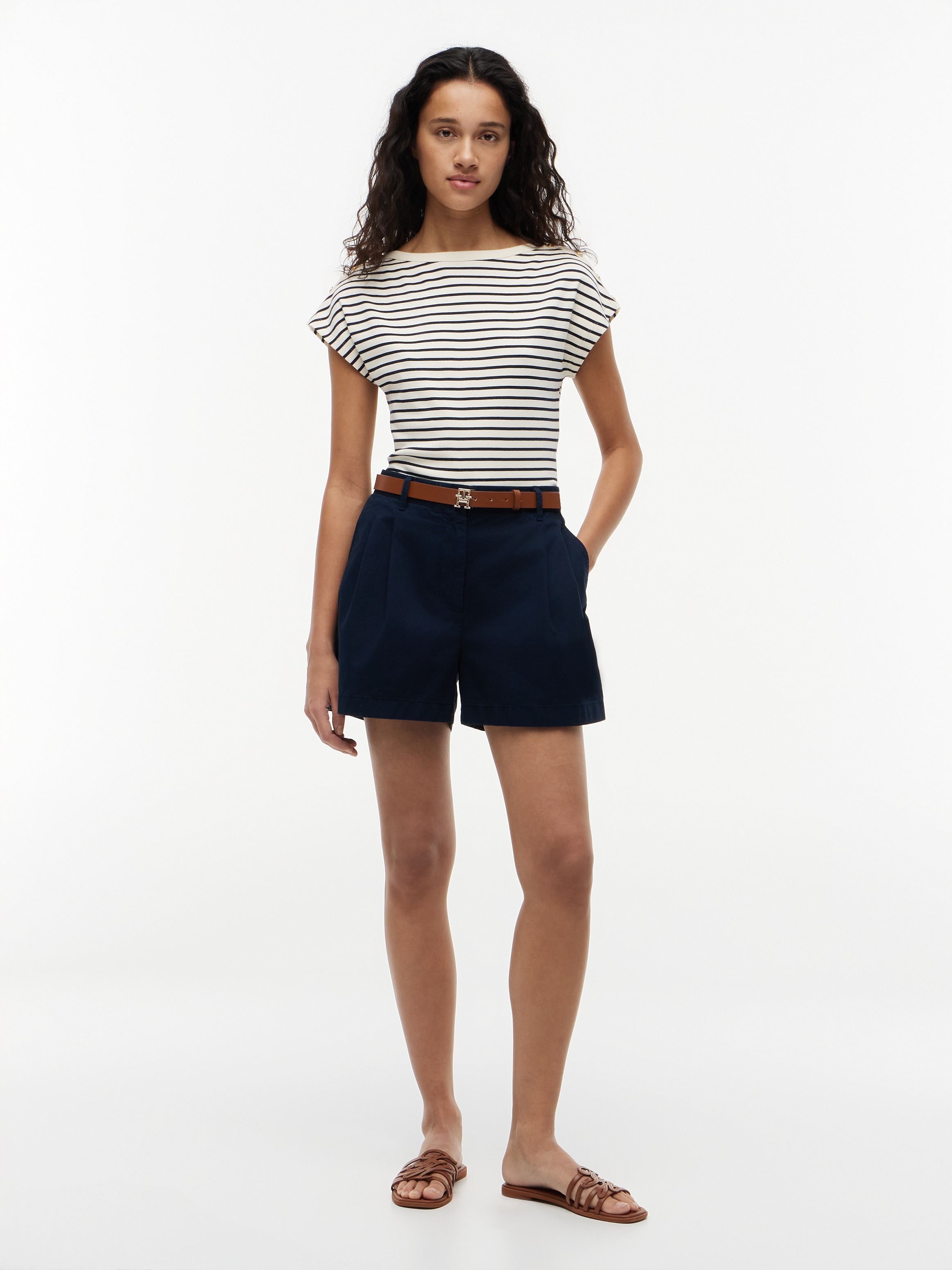 Tommy Hilfiger Kurzarmshirt »GOLD BTN CAP-SLV BOAT-NK TEE« Baumwolle, mit goldfarbenen Knöpfen