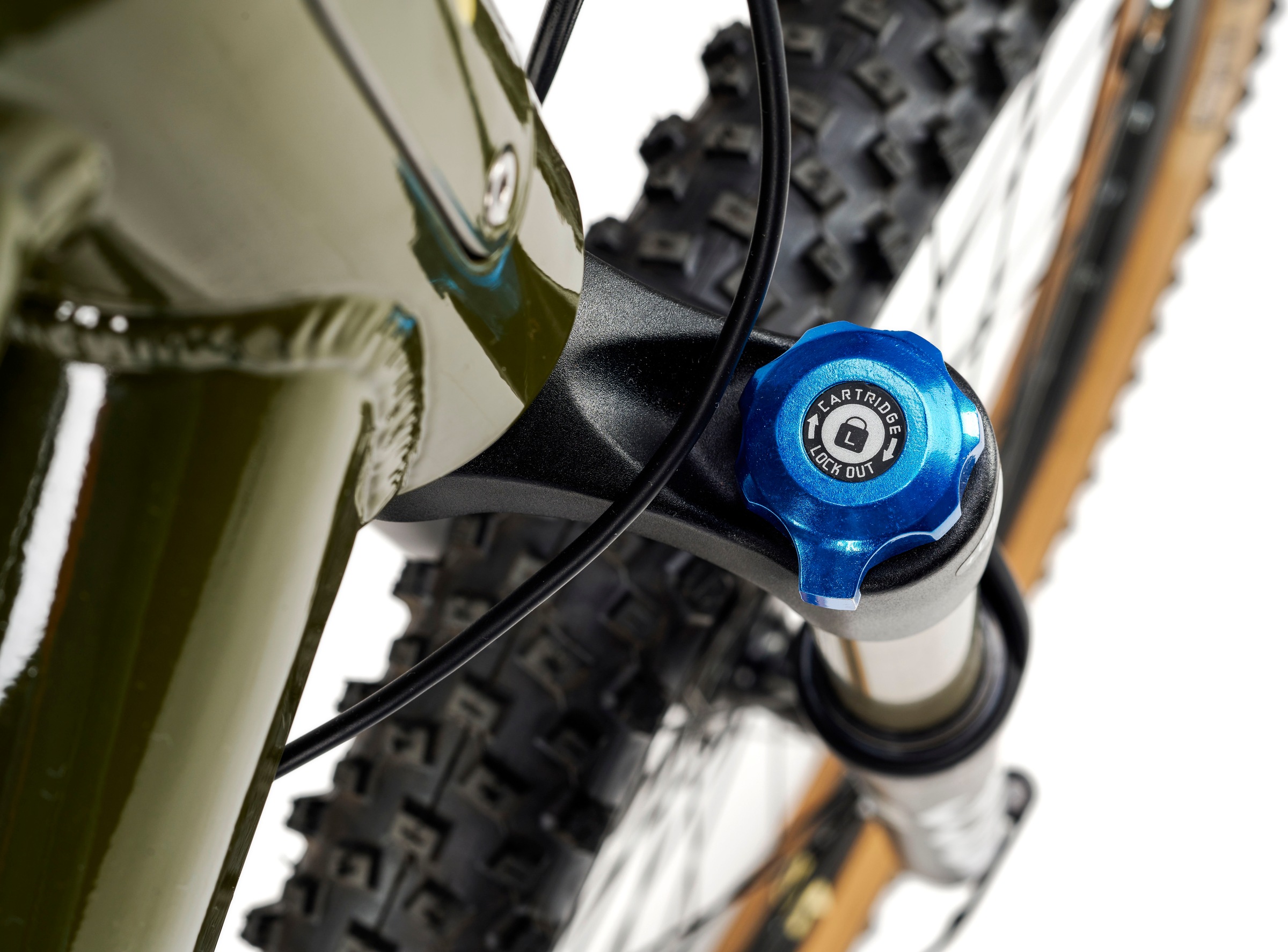 S’COOL »S'COOL e-troX race 26-9S Alivio - Olive/Beige« 9 Gang Shimano Kettenschaltung Heckmotor 252 W