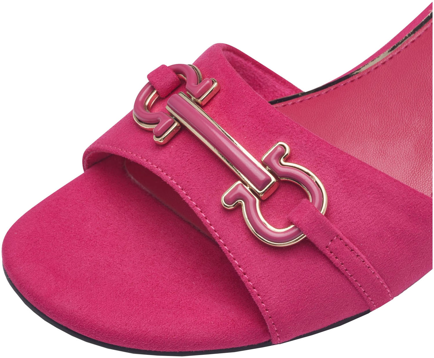 MARCO TOZZI Sandalette, Blockabsatz, Sommerschuh, Riemchensandale mit schönem Zierspange