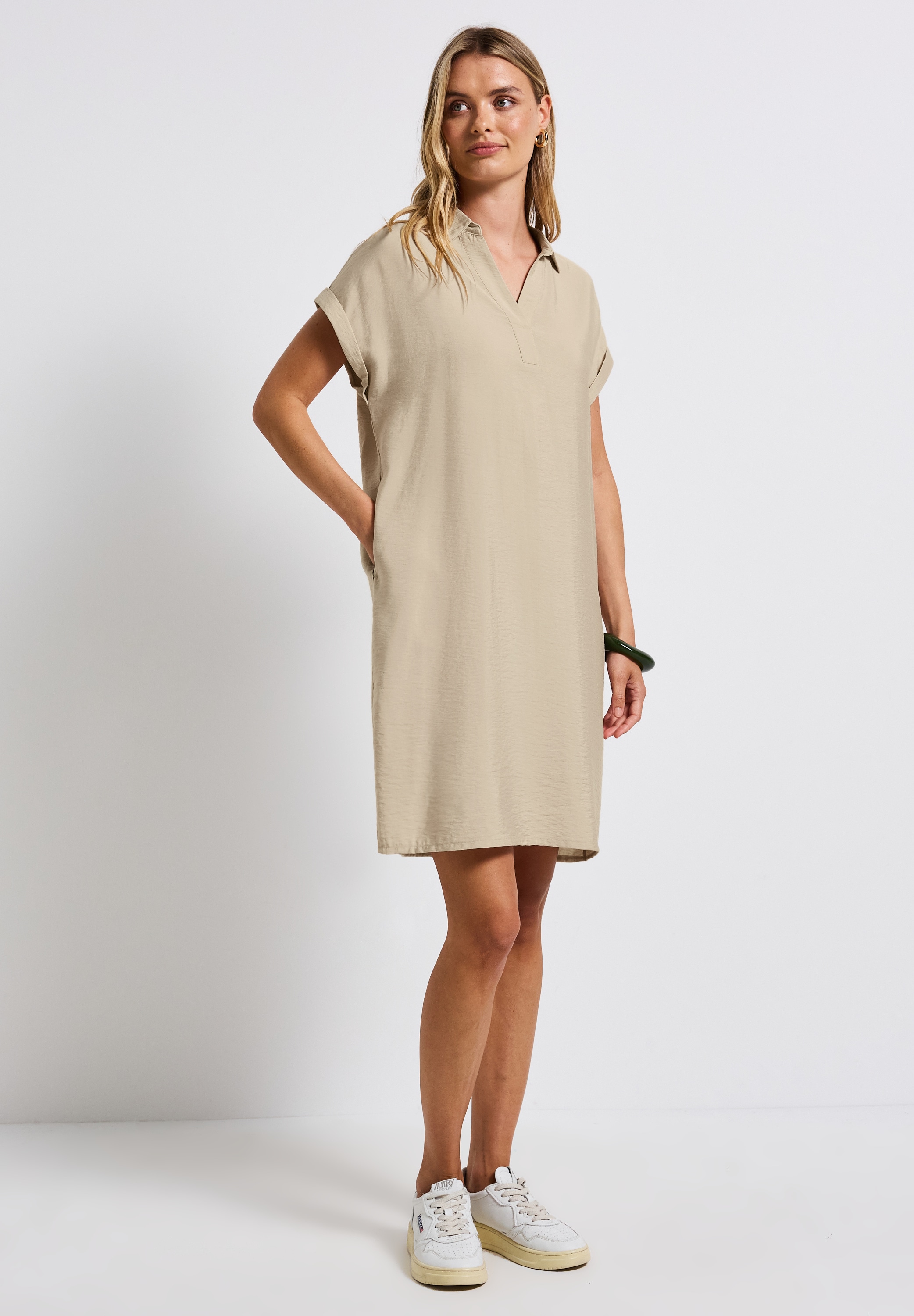 STREET ONE Shirtkleid, mit geschlitztem Ausschnitt